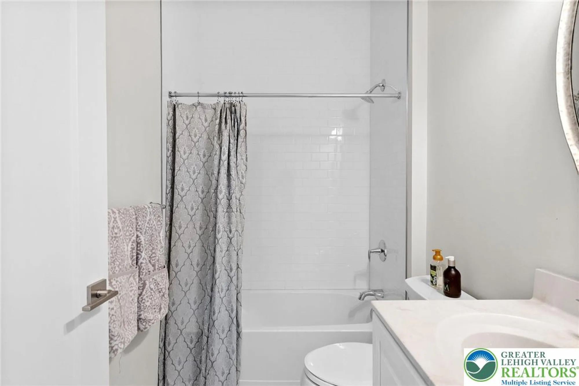 Property Slideshow image 28 of 55 | 1805 franklin way, Allentown, PA, 18104