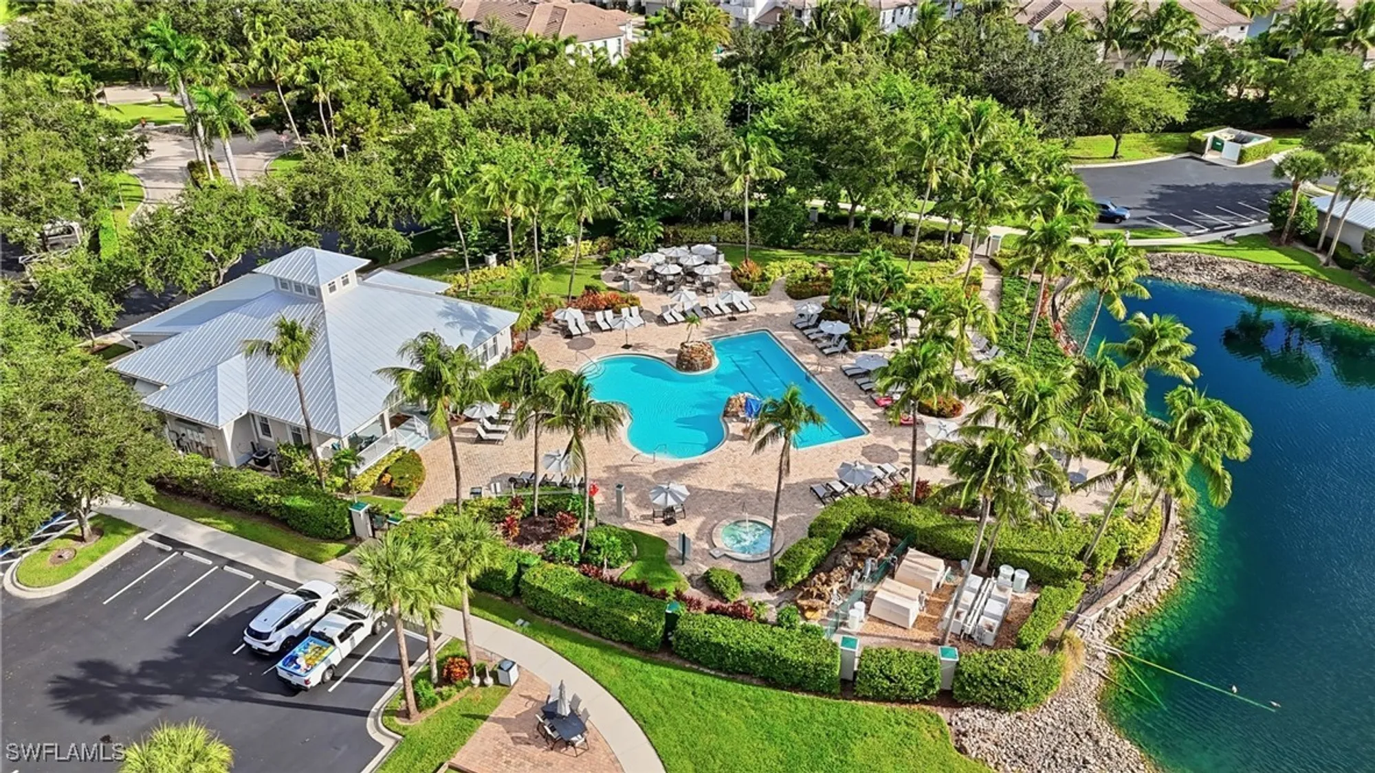 Property Slideshow image 4 of 41 | 7920 mahogany run ln 1015, Naples, FL, 34113