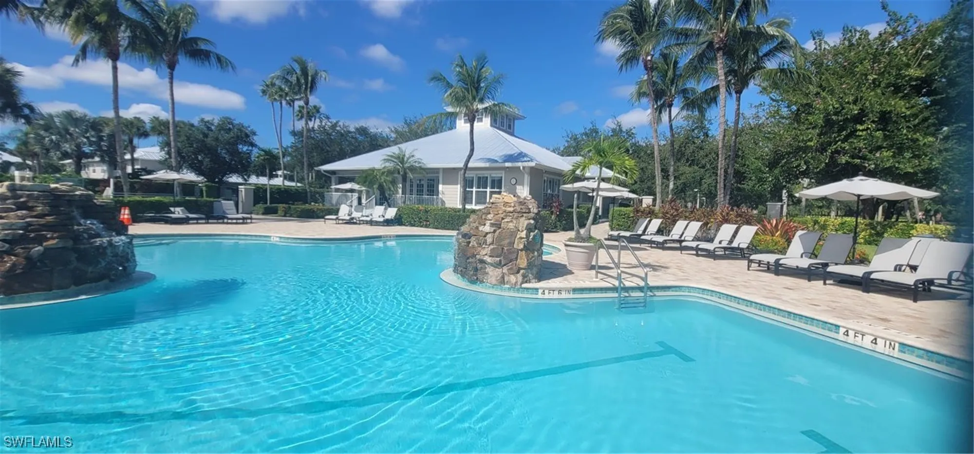 Property Slideshow image 5 of 41 | 7920 mahogany run ln 1015, Naples, FL, 34113