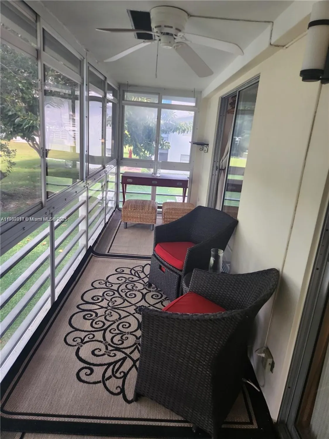 Property Slideshow image 18 of 32 | 524 tilford x # 524, Deerfield Beach, FL, 33442