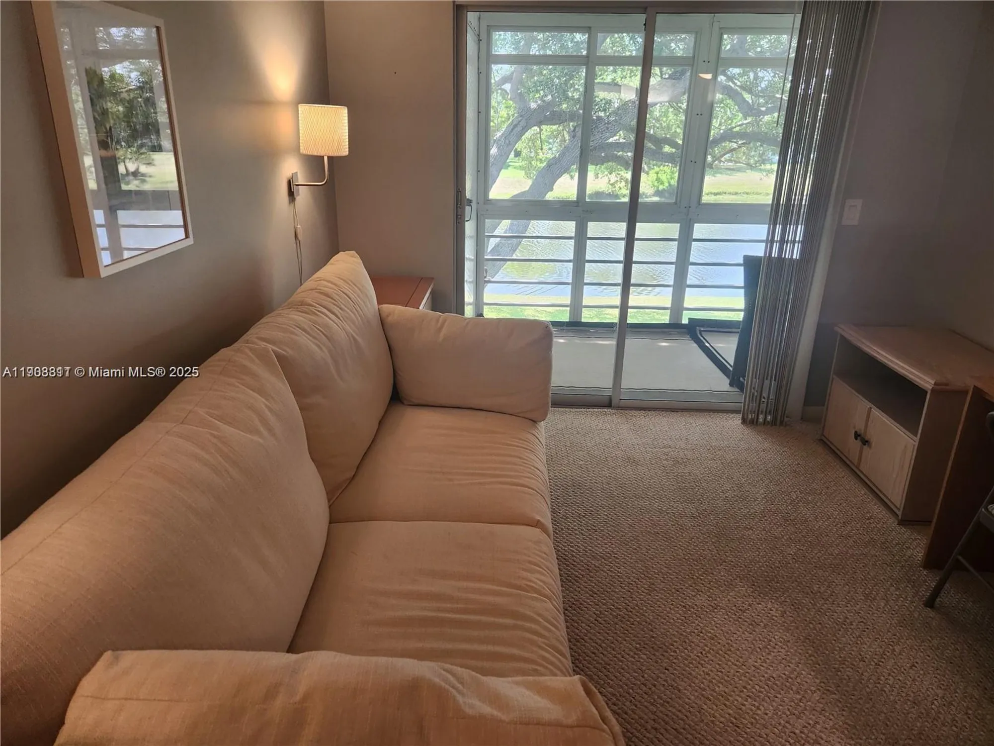 Property Slideshow image 4 of 32 | 524 tilford x # 524, Deerfield Beach, FL, 33442