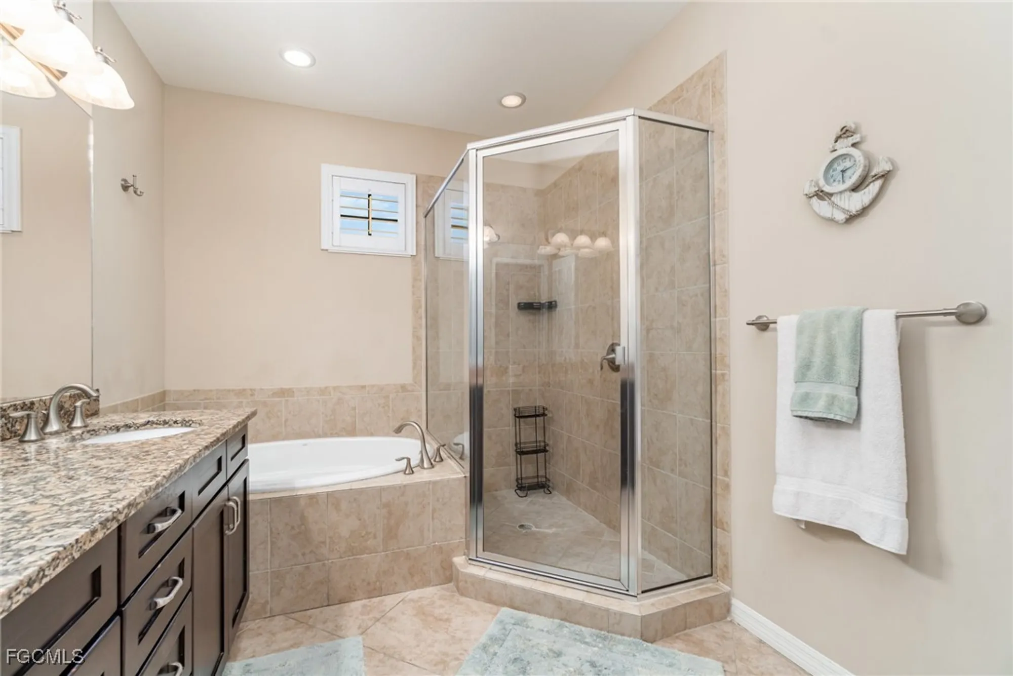 Property Slideshow image 17 of 33 | 11837 adoncia way apt 3406, Fort Myers, FL, 33912