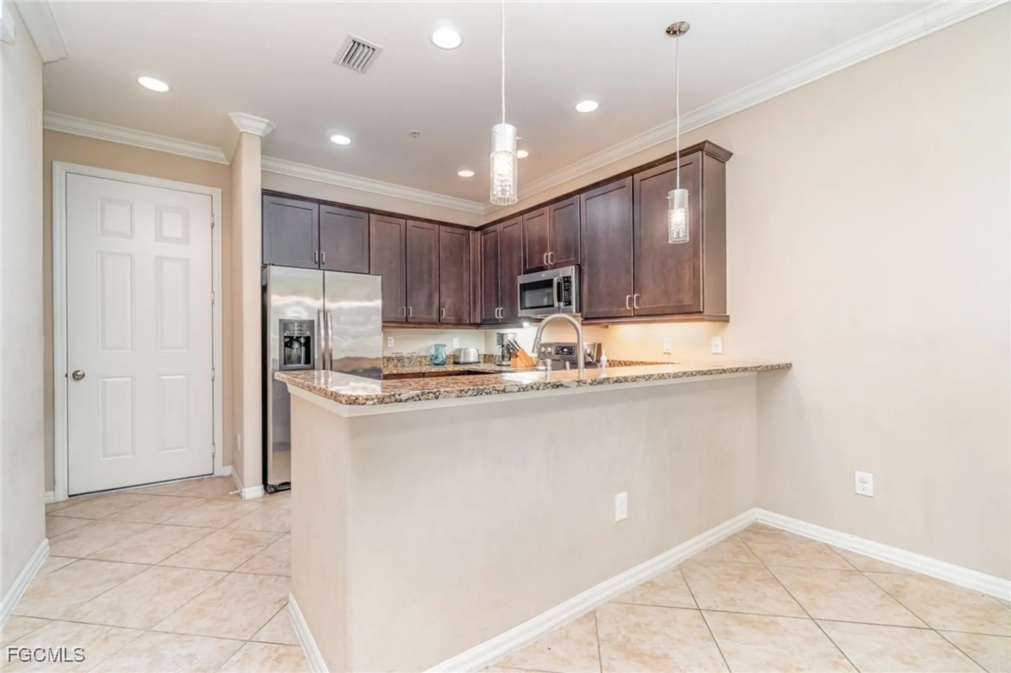 Property Slideshow image 8 of 33 | 11837 adoncia way apt 3406, Fort Myers, FL, 33912