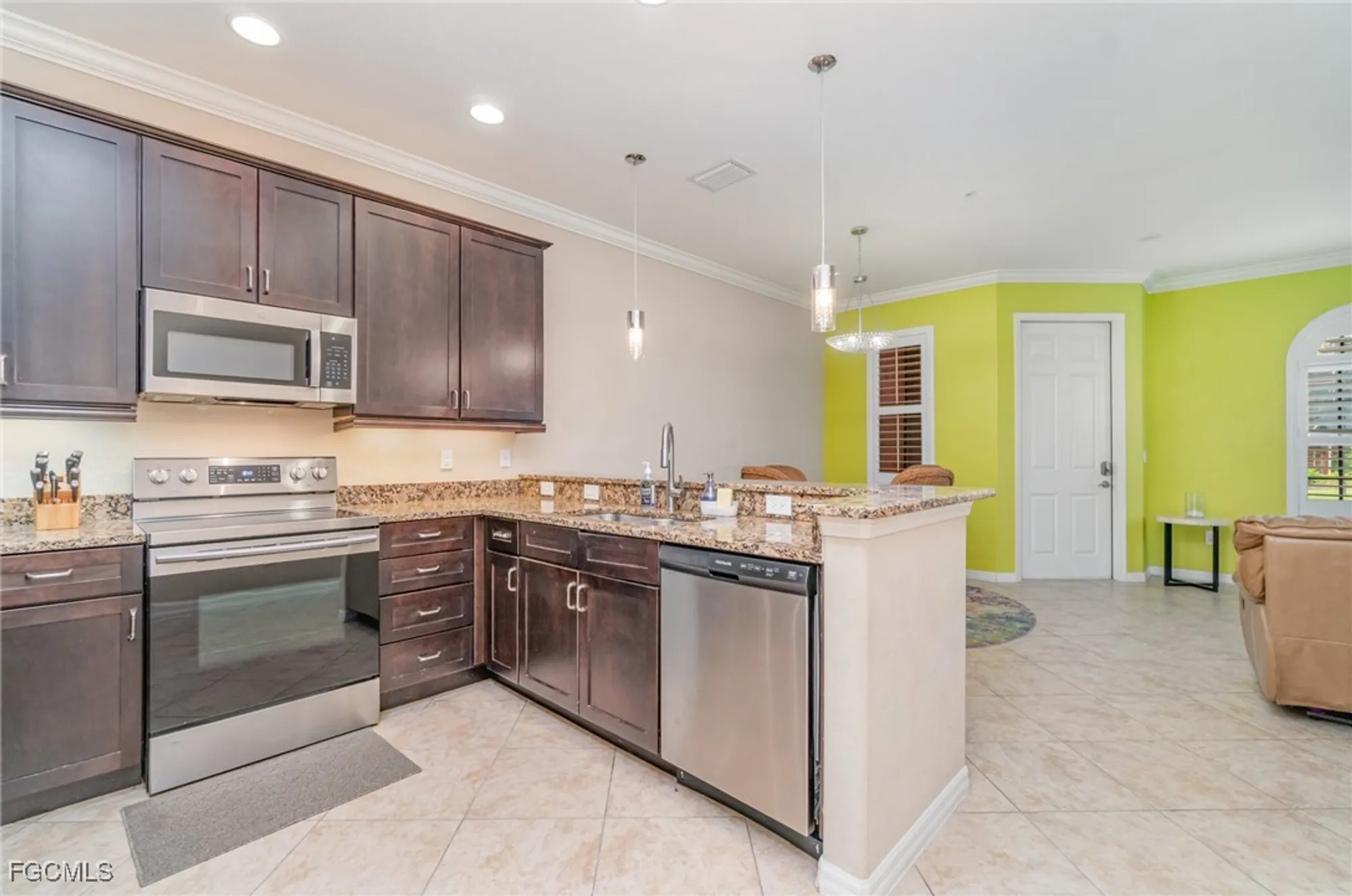 Property Slideshow image 9 of 33 | 11837 adoncia way apt 3406, Fort Myers, FL, 33912