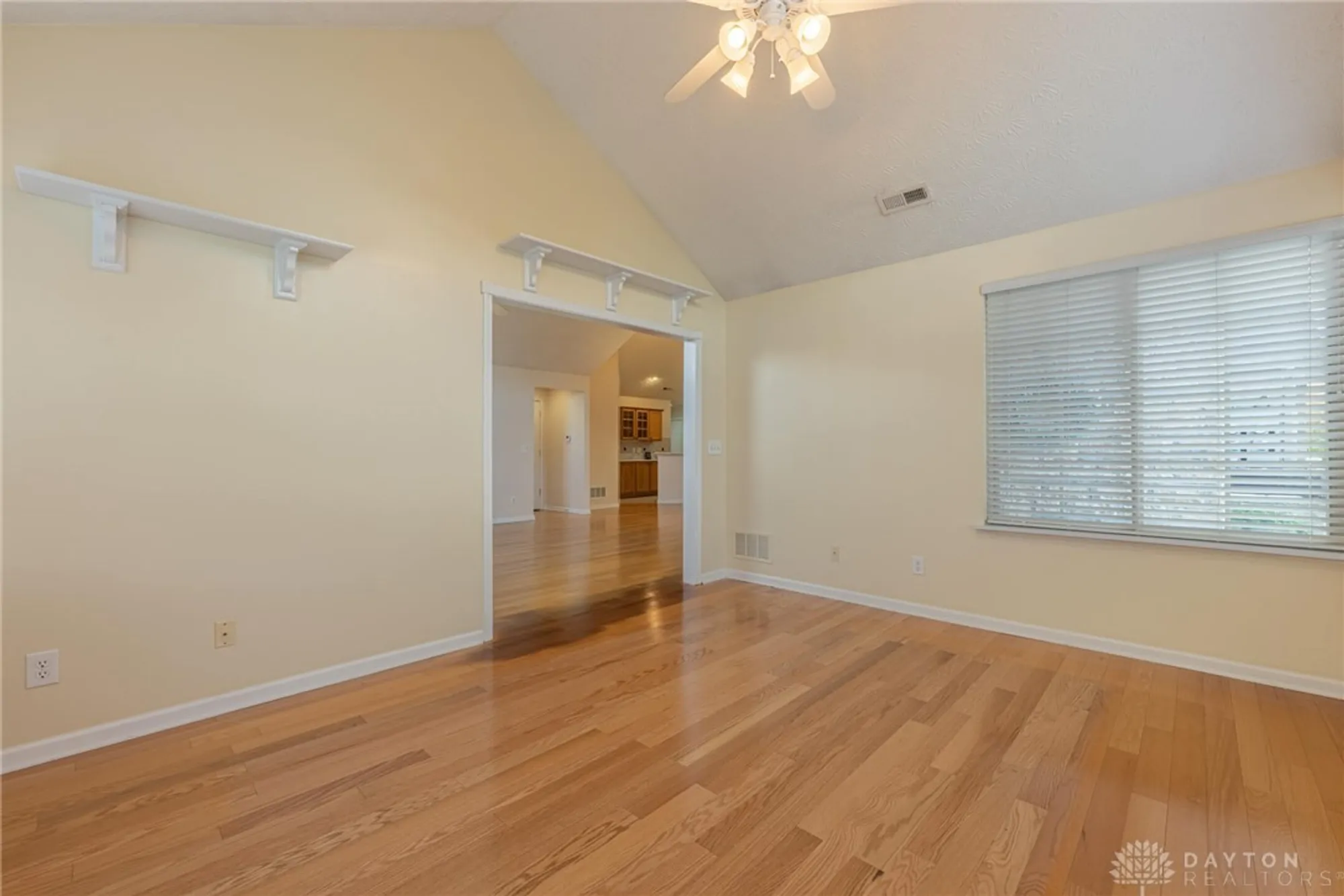 Property Slideshow image 21 of 27 | 3341 greenburn rd, Beavercreek, OH, 45434