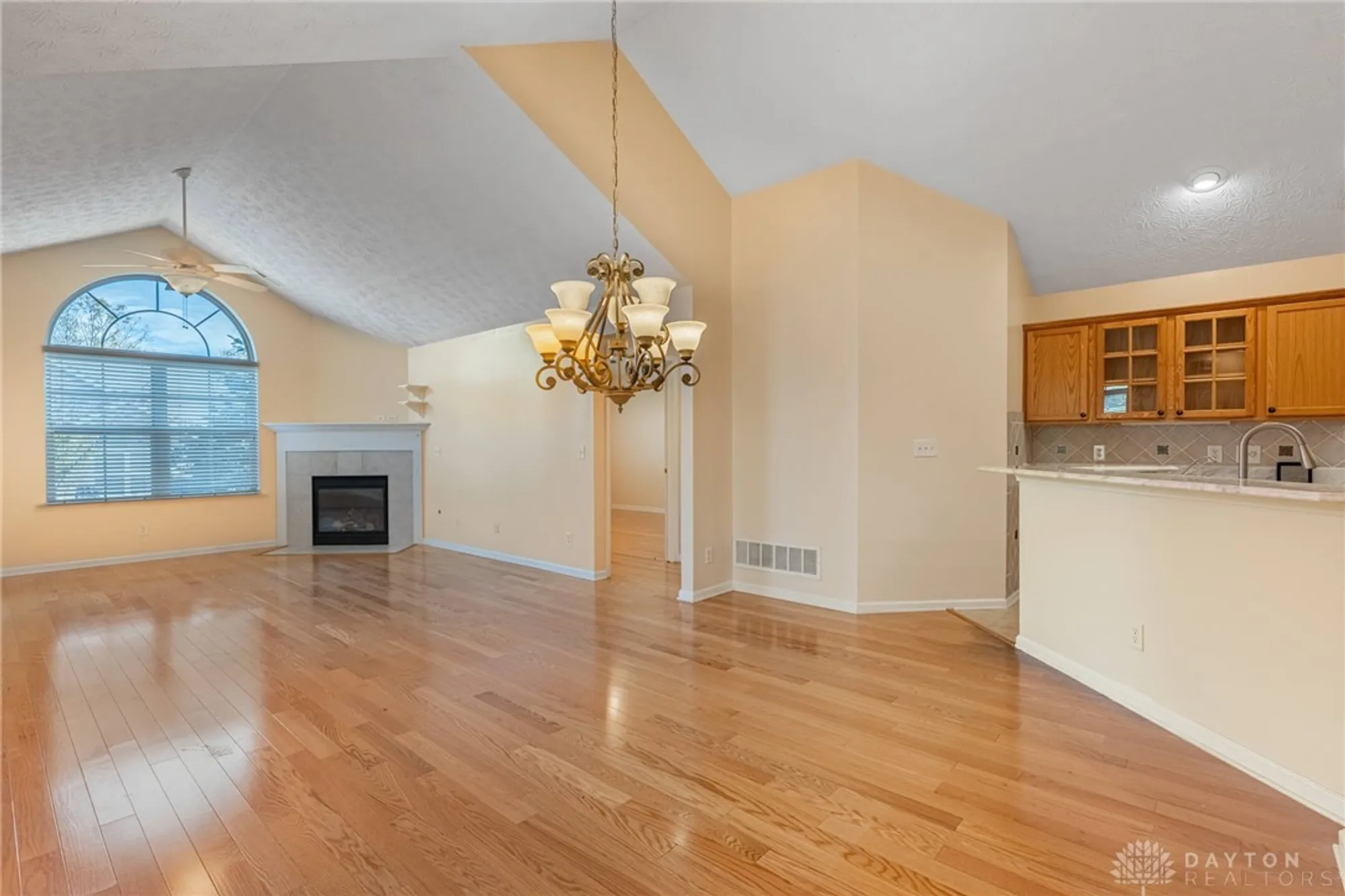 Property Slideshow image 7 of 27 | 3341 greenburn rd, Beavercreek, OH, 45434