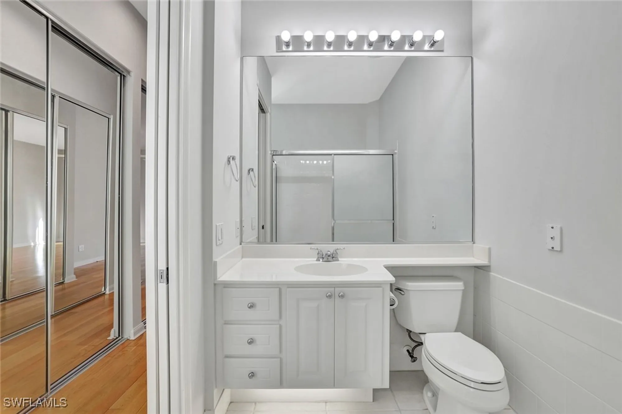 Property Slideshow image 16 of 50 | 2918 gilford way, Naples, FL, 34119