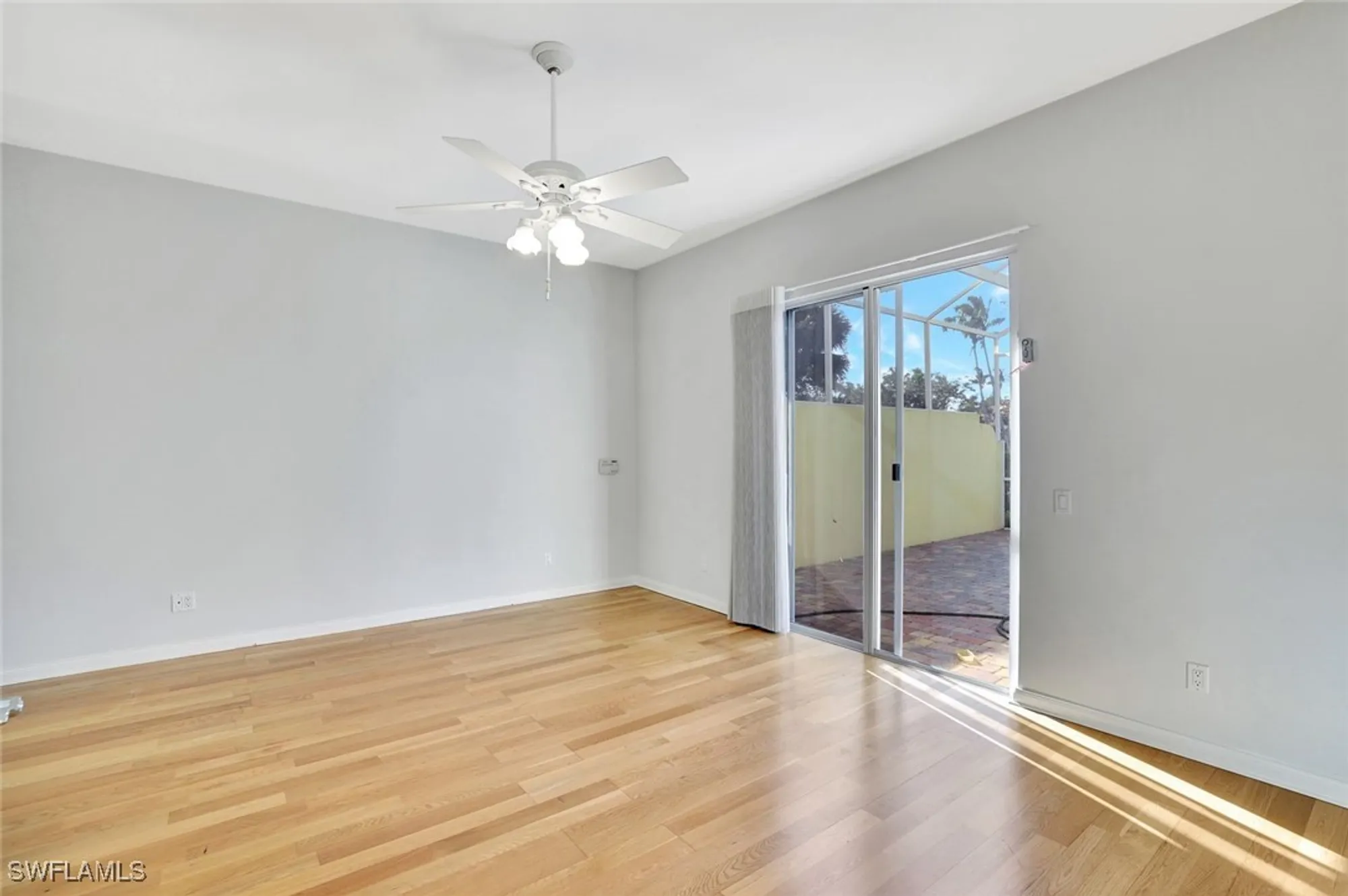 Property Slideshow image 19 of 50 | 2918 gilford way, Naples, FL, 34119