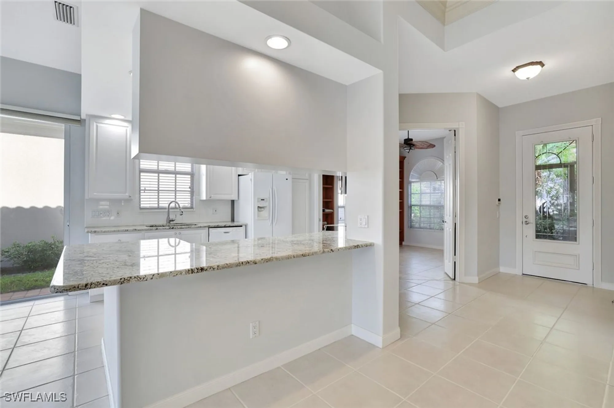 Property Slideshow image 11 of 50 | 2918 gilford way, Naples, FL, 34119