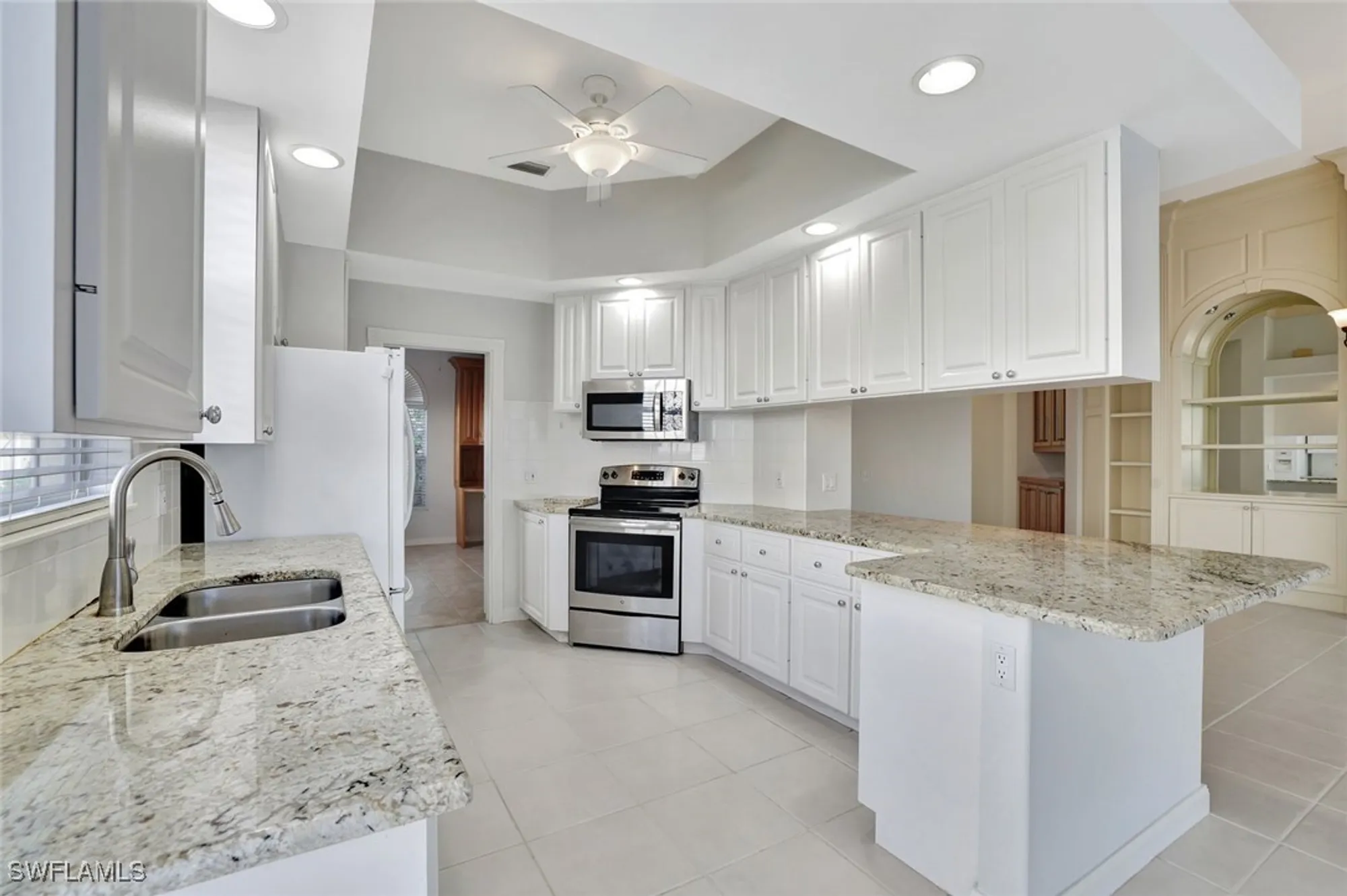 Property Slideshow image 13 of 50 | 2918 gilford way, Naples, FL, 34119