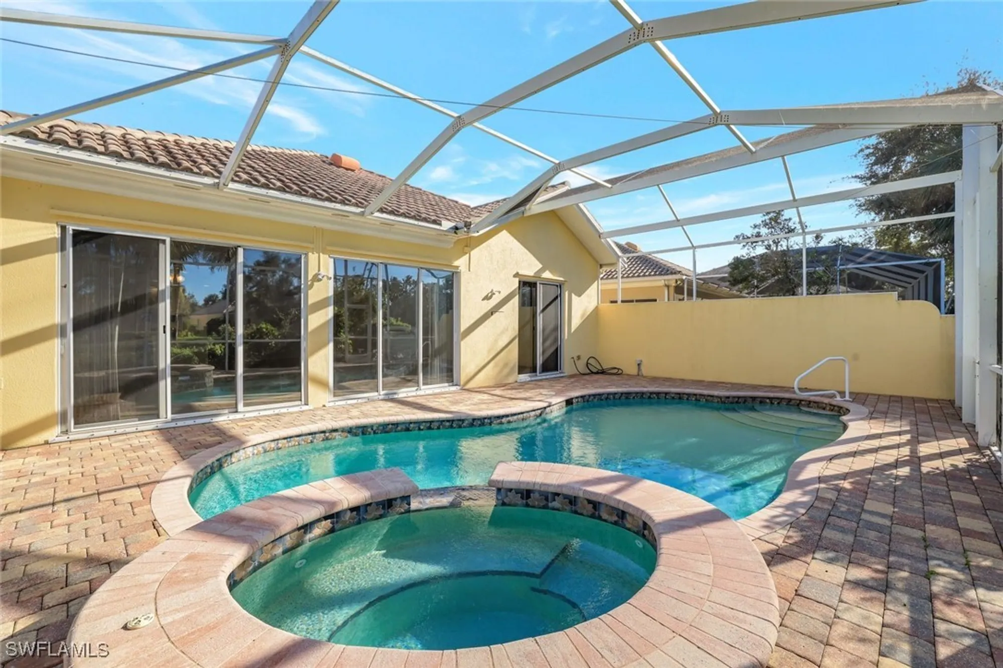 Property Slideshow image 28 of 50 | 2918 gilford way, Naples, FL, 34119