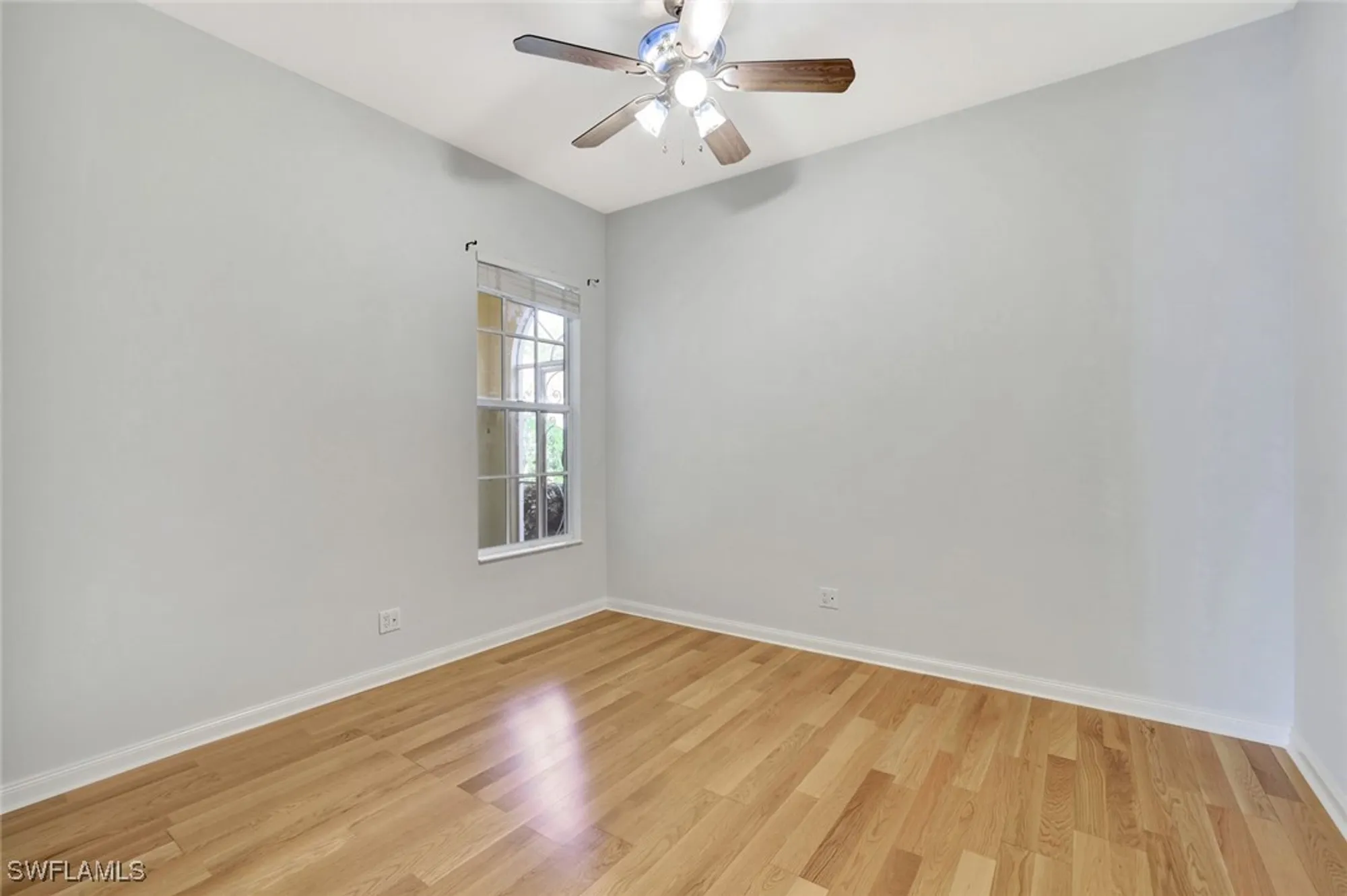 Property Slideshow image 20 of 50 | 2918 gilford way, Naples, FL, 34119