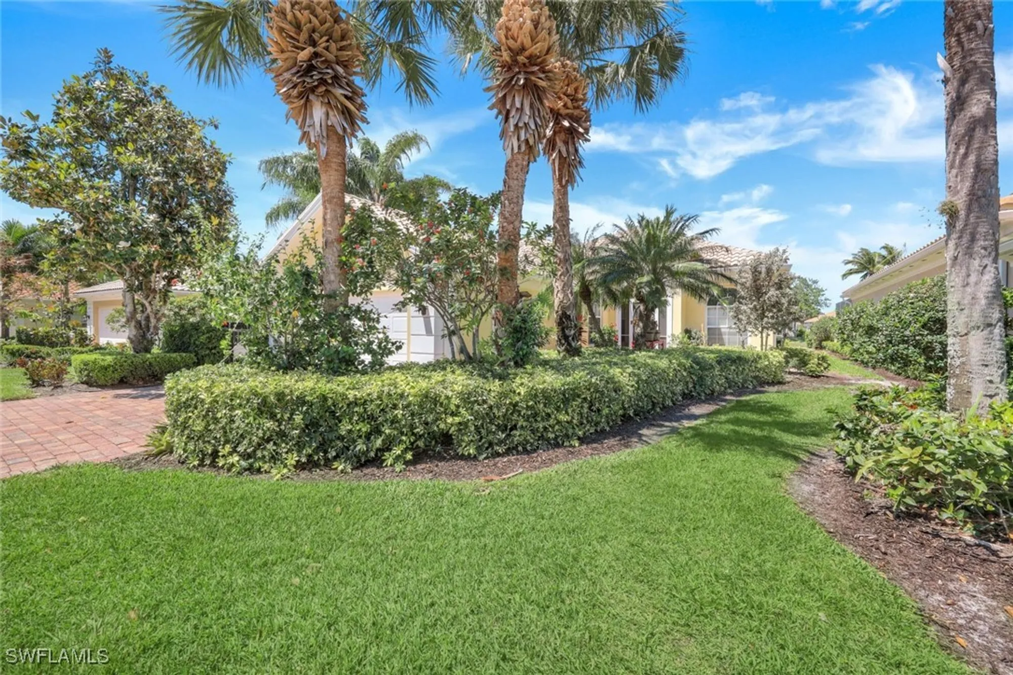 Property Slideshow image 34 of 50 | 2918 gilford way, Naples, FL, 34119