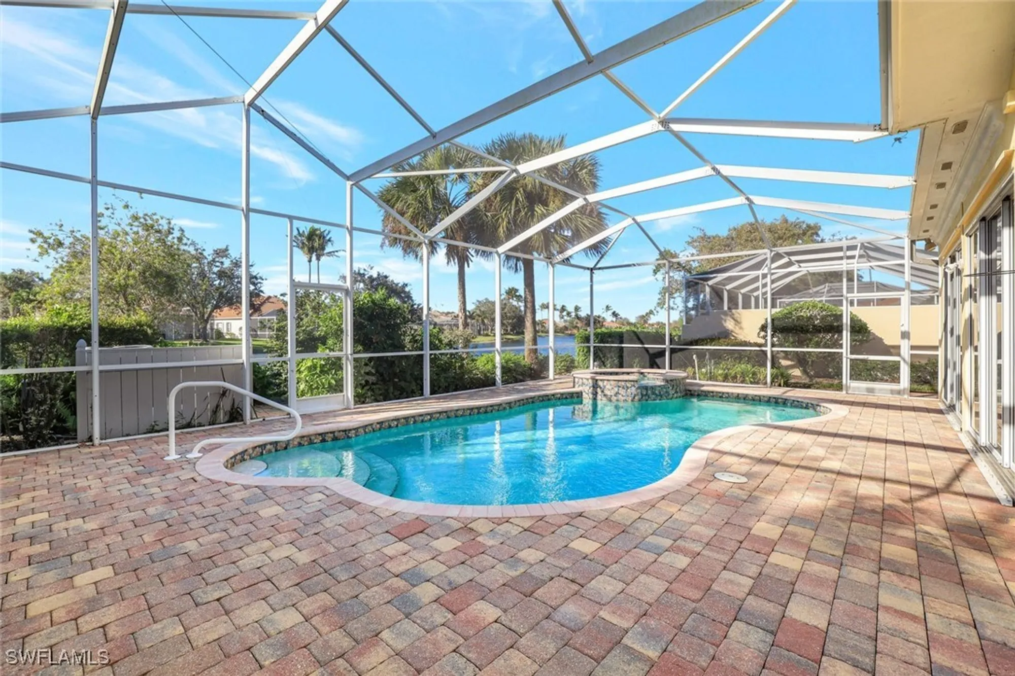 Property Slideshow image 30 of 50 | 2918 gilford way, Naples, FL, 34119