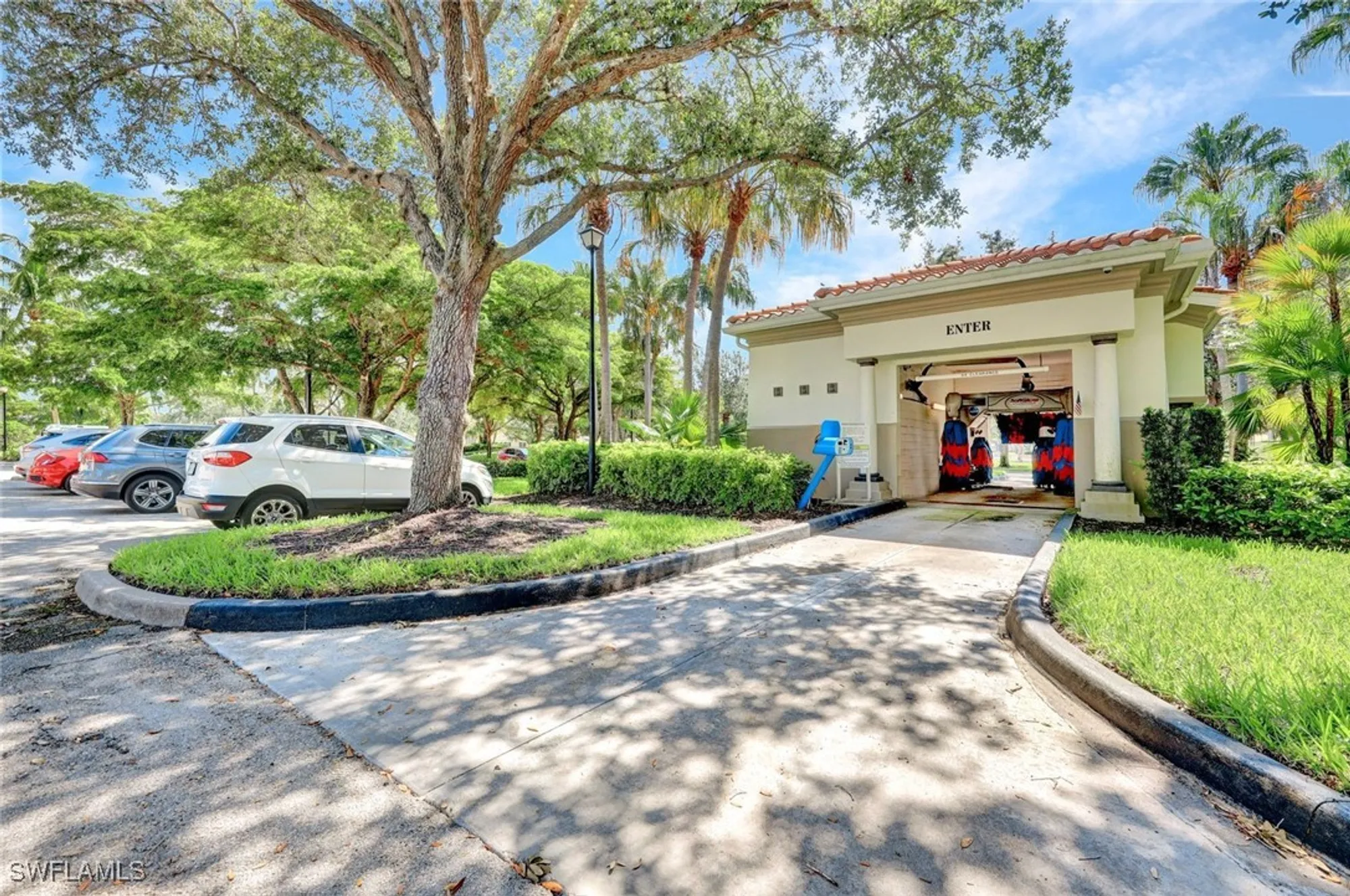 Property Slideshow image 46 of 50 | 2918 gilford way, Naples, FL, 34119
