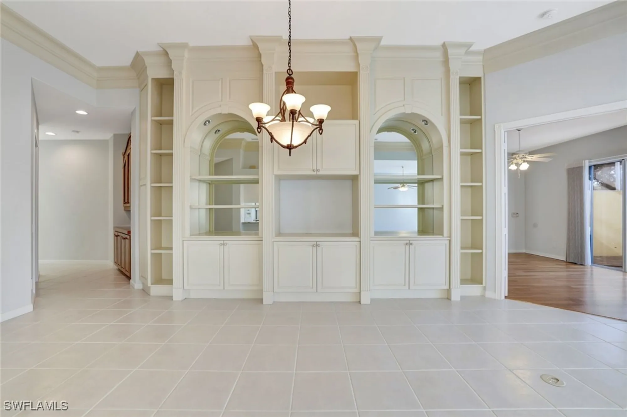 Property Slideshow image 8 of 50 | 2918 gilford way, Naples, FL, 34119