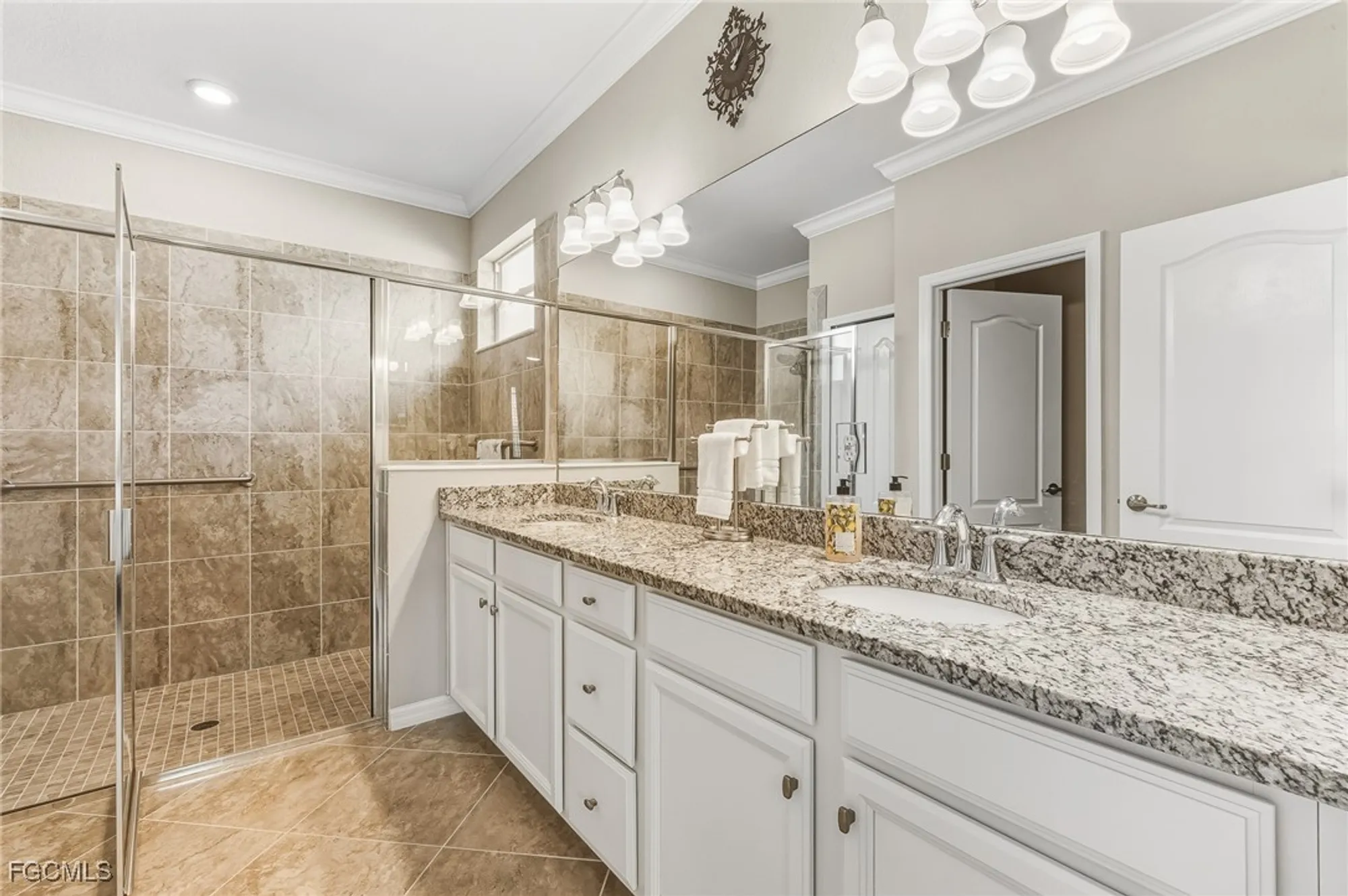 Property Slideshow image 17 of 36 | 10319 fontanella dr, Fort Myers, FL, 33913