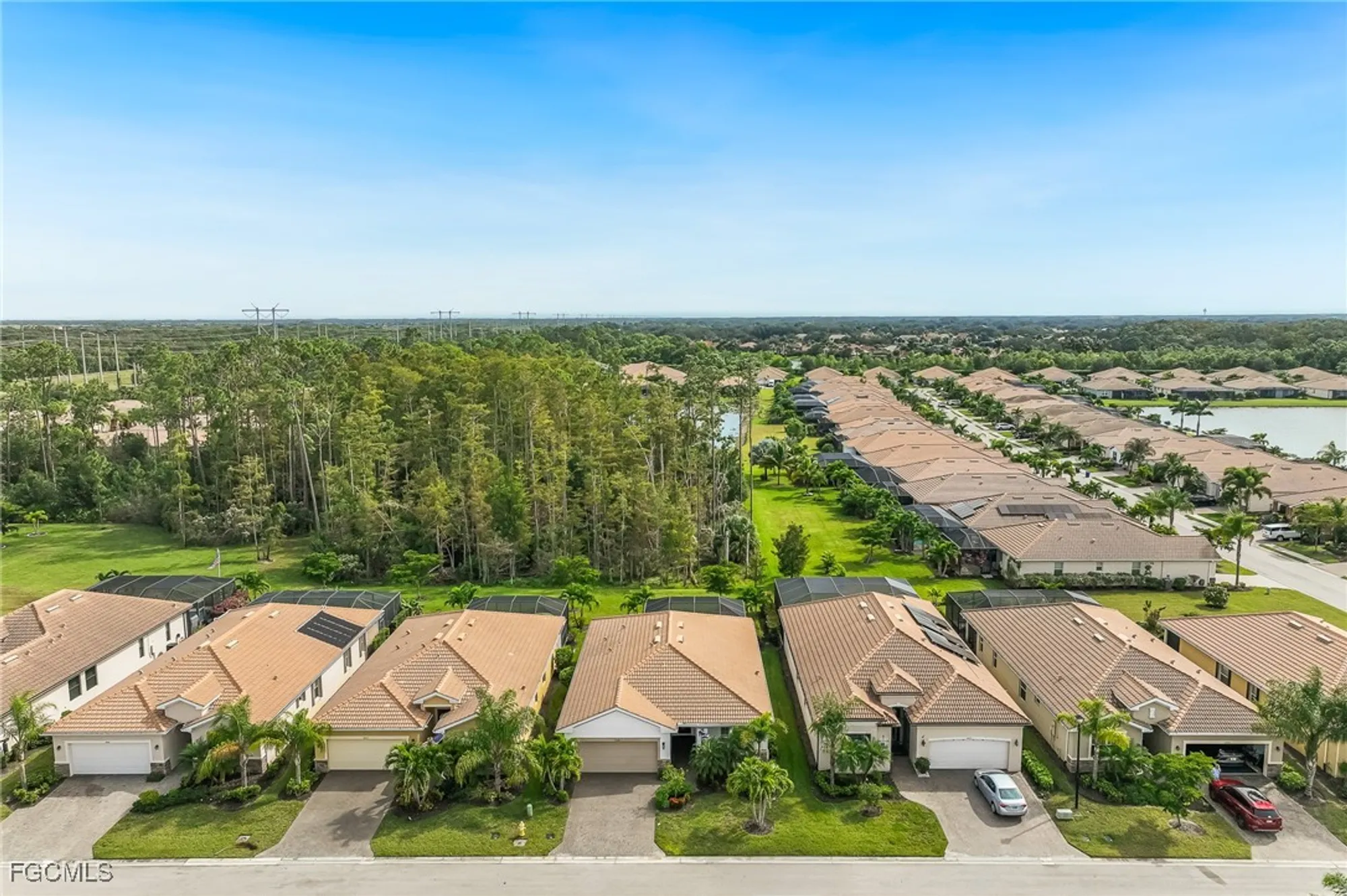 Property Slideshow image 25 of 36 | 10319 fontanella dr, Fort Myers, FL, 33913