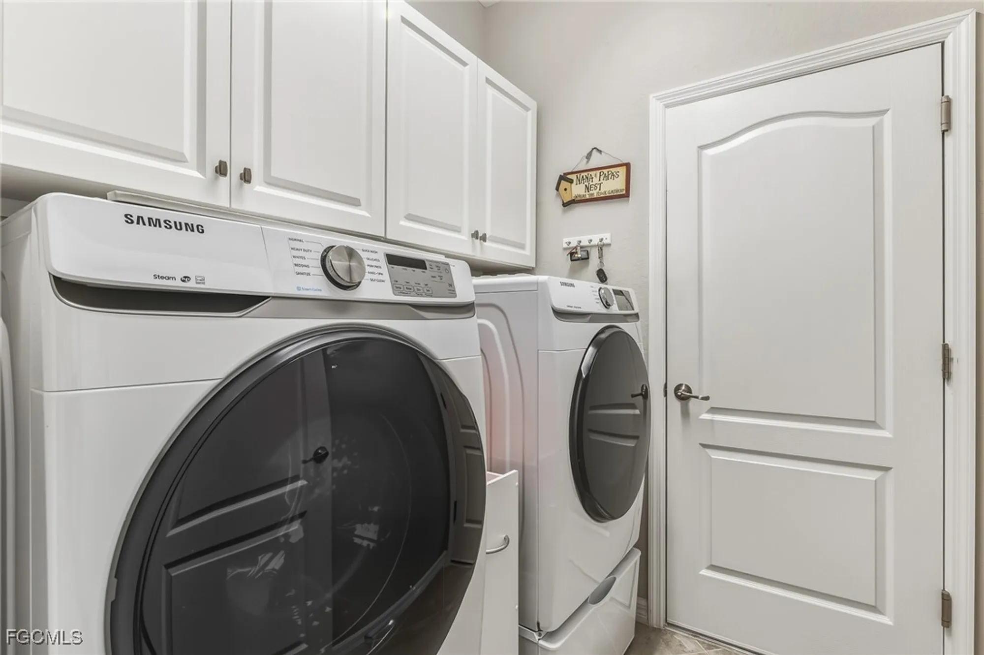 Property Slideshow image 23 of 36 | 10319 fontanella dr, Fort Myers, FL, 33913