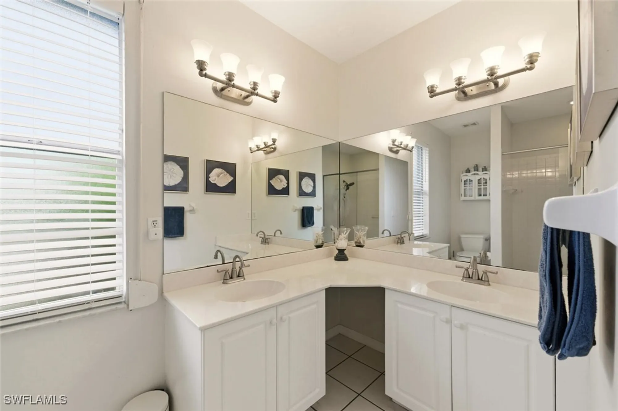 Property Slideshow image 18 of 36 | 157 versailles cir, Naples, FL, 34112