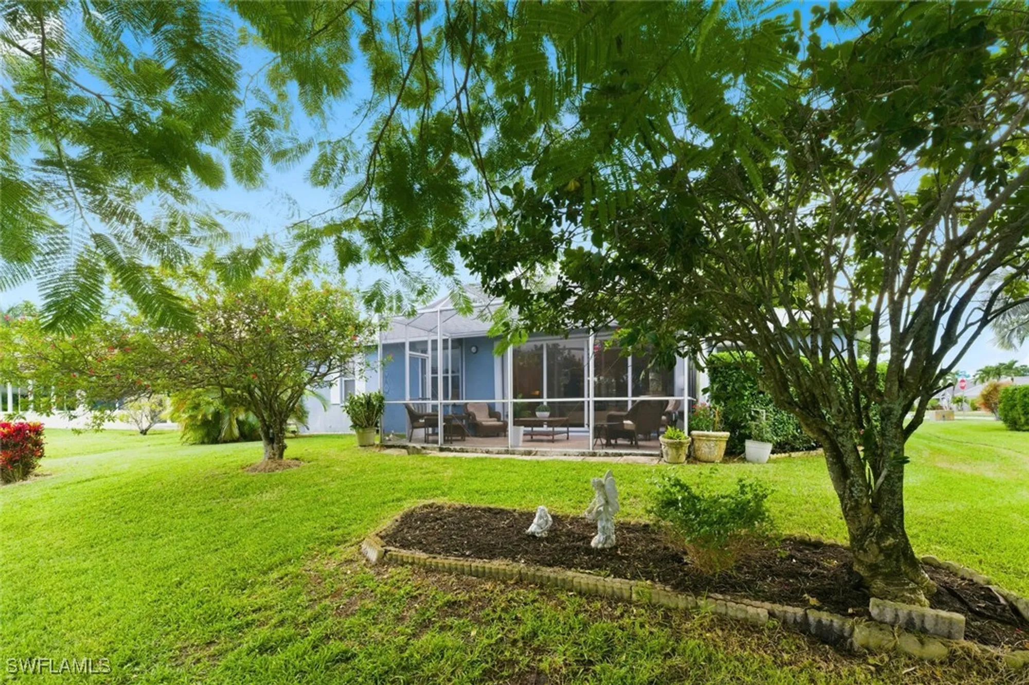 Property Slideshow image 26 of 36 | 157 versailles cir, Naples, FL, 34112