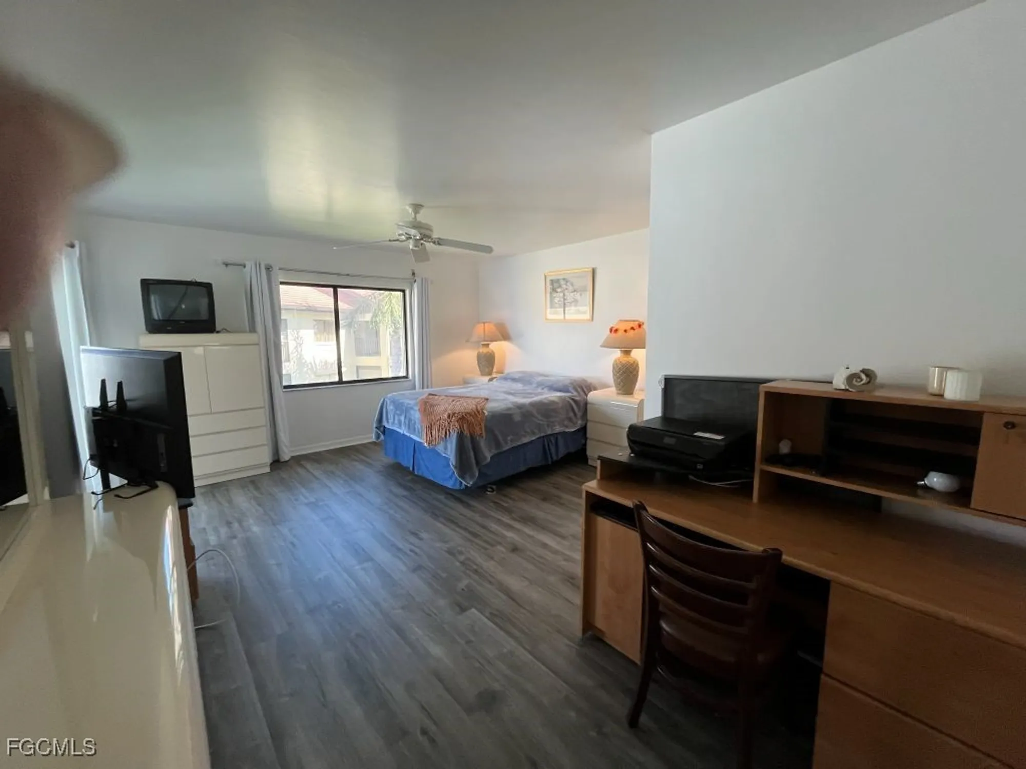 Property Slideshow image 15 of 34 | 11500 caravel cir 4028, Fort Myers, FL, 33908