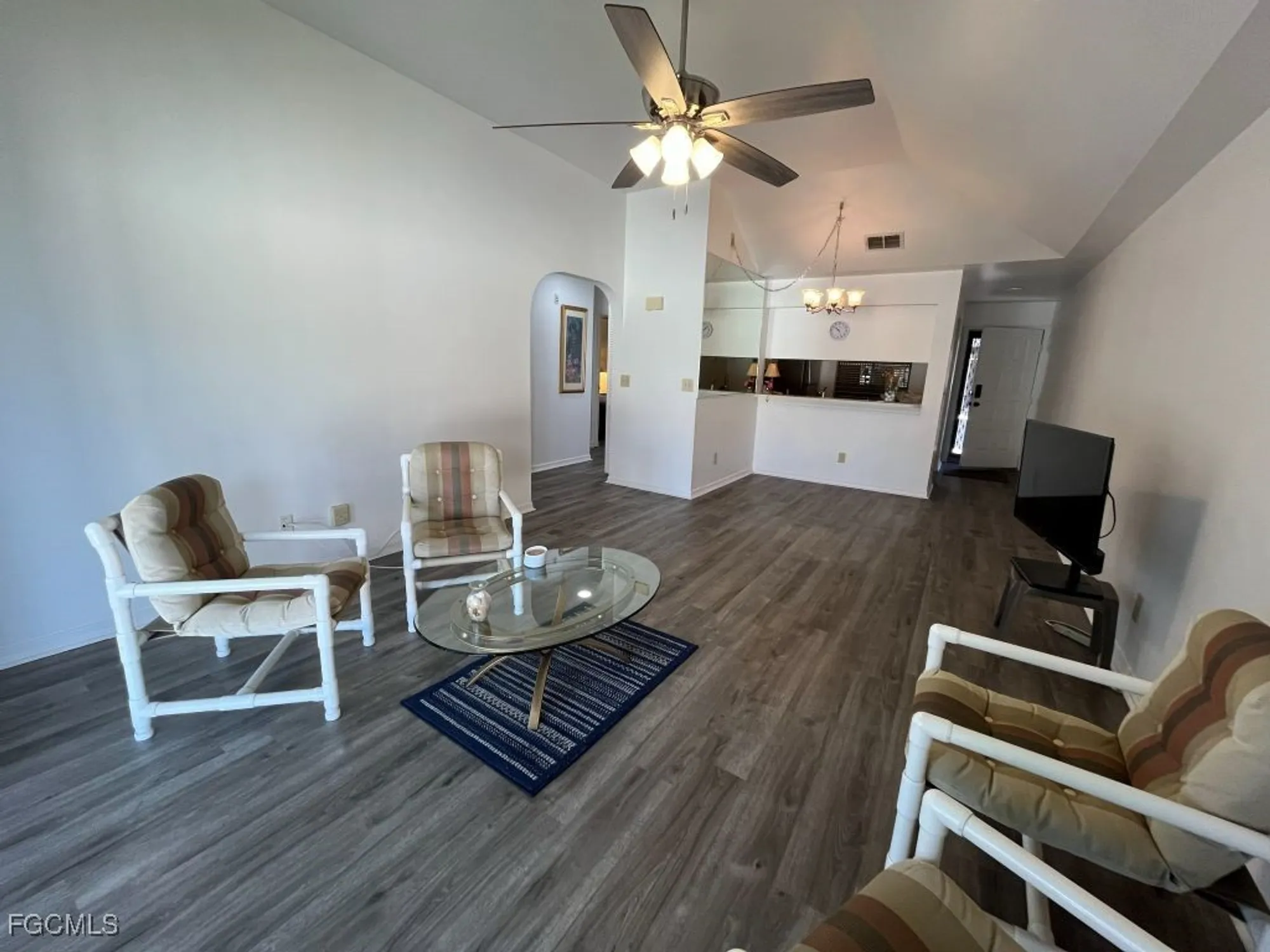Property Slideshow image 10 of 34 | 11500 caravel cir 4028, Fort Myers, FL, 33908