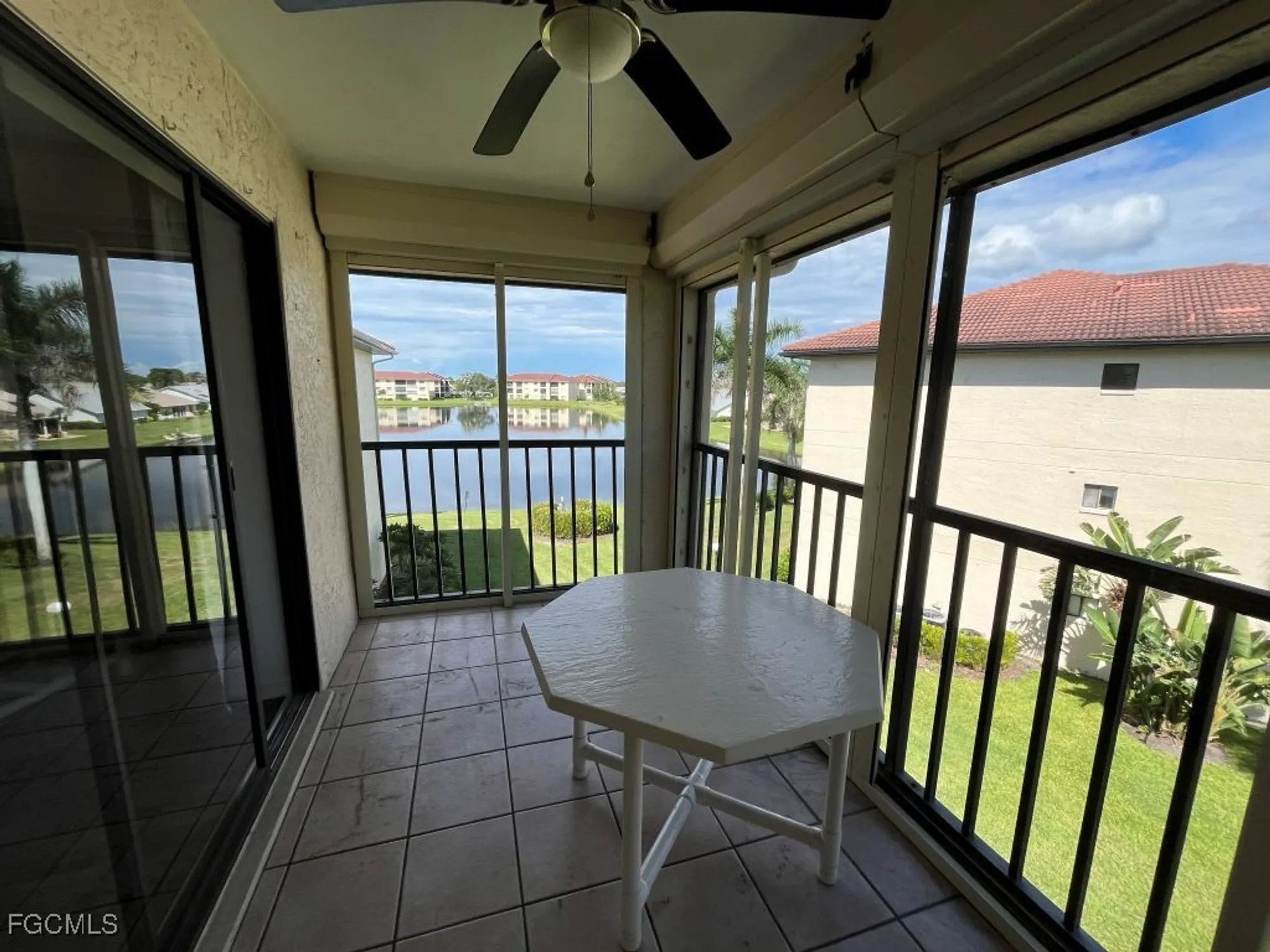 Property Slideshow image 28 of 34 | 11500 caravel cir 4028, Fort Myers, FL, 33908
