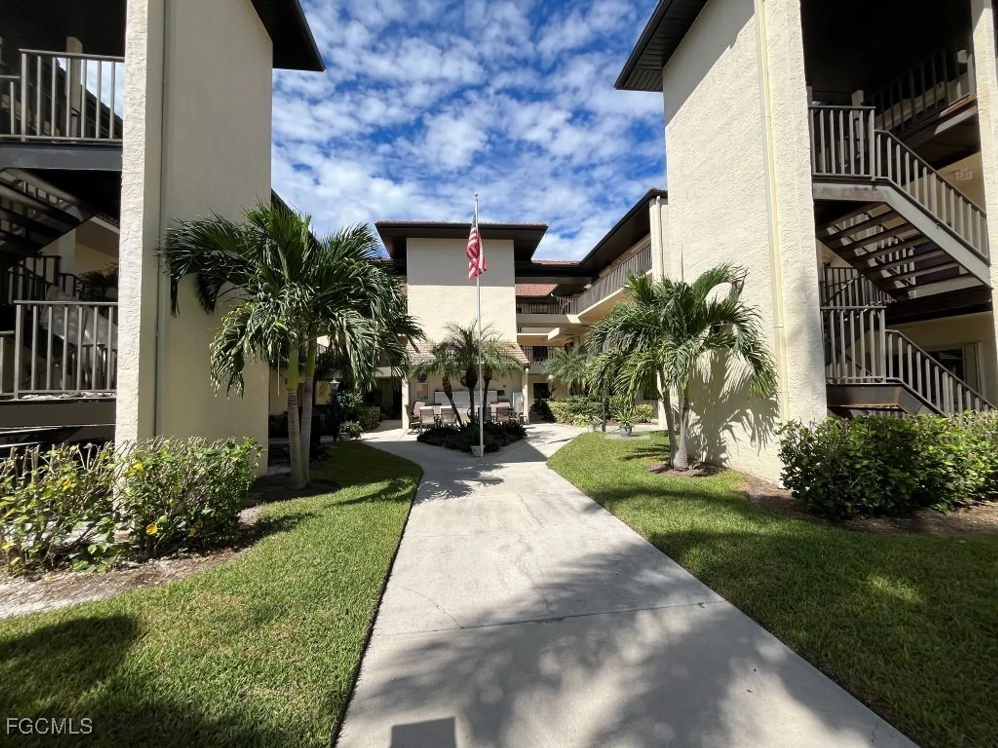 Property Slideshow image 33 of 34 | 11500 caravel cir 4028, Fort Myers, FL, 33908
