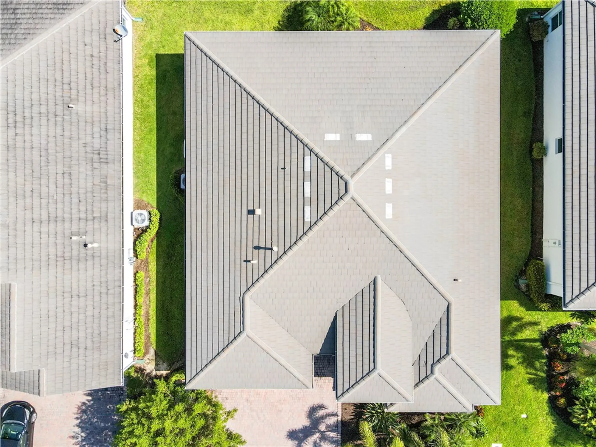 Property Slideshow image 14 of 34 | 10127 sw cypress wood ct, Port St Lucie, FL, 34987