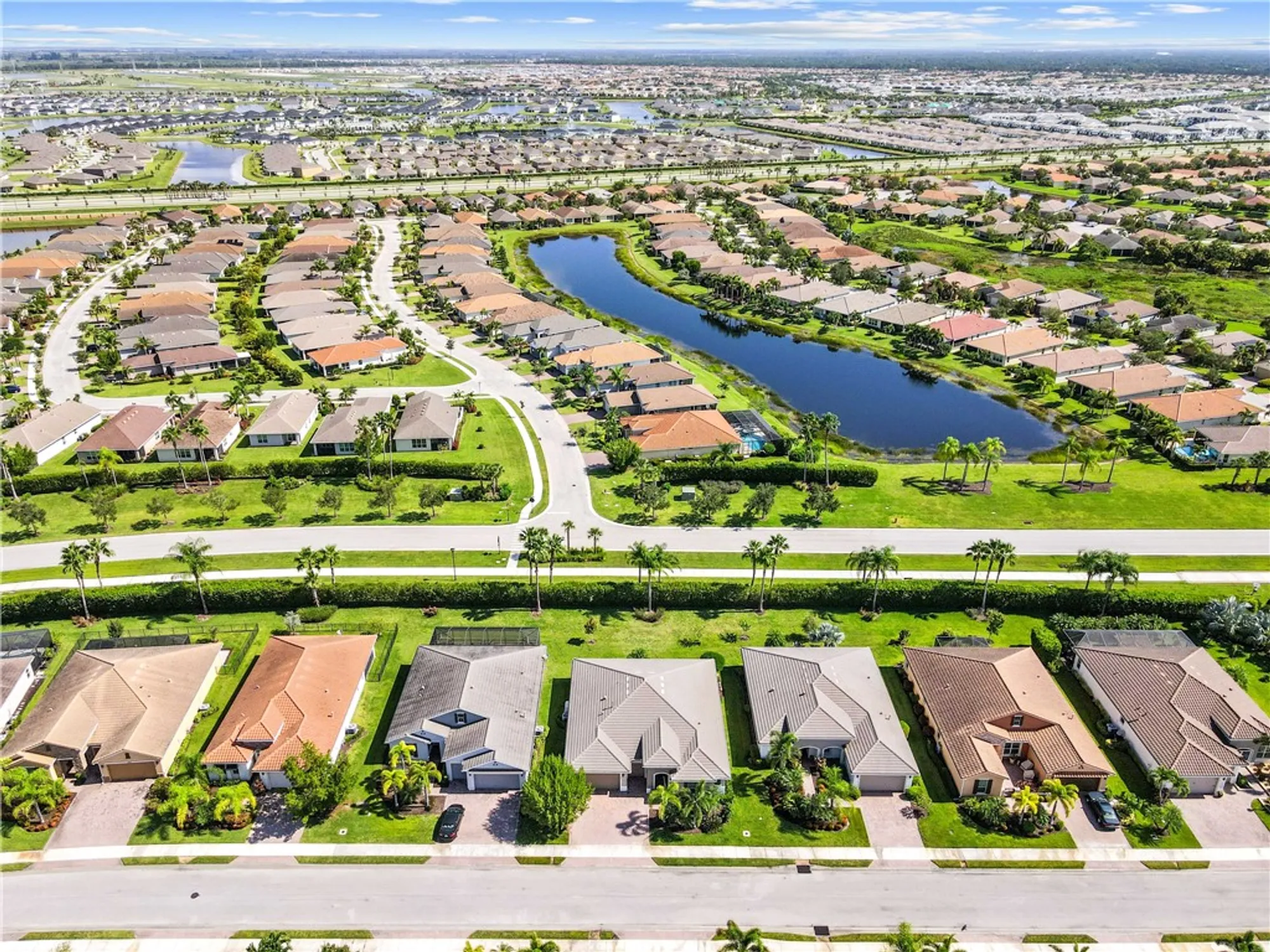 Property Slideshow image 15 of 34 | 10127 sw cypress wood ct, Port St Lucie, FL, 34987