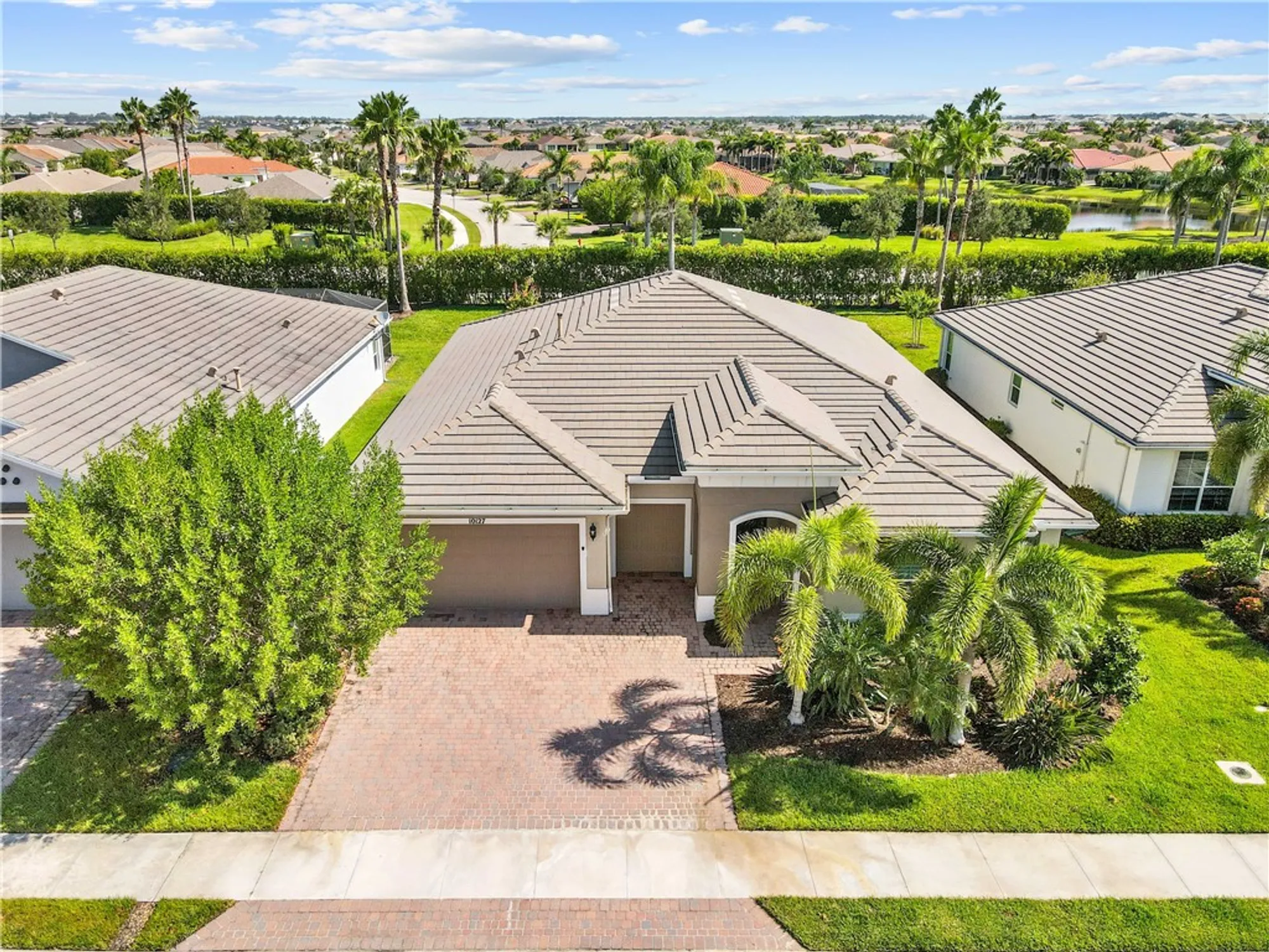 Property Slideshow image 11 of 34 | 10127 sw cypress wood ct, Port St Lucie, FL, 34987