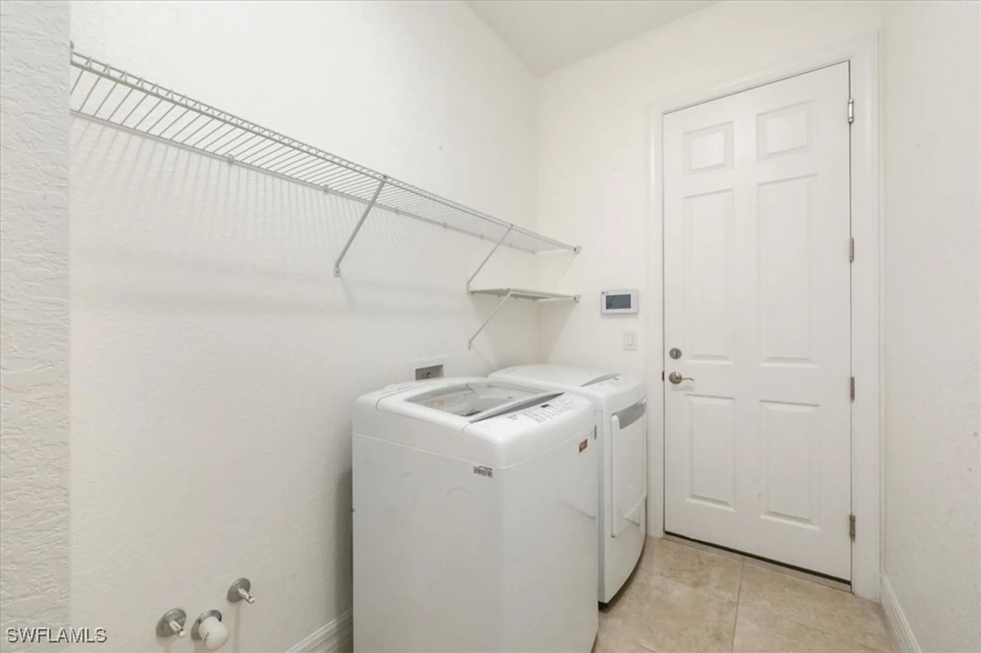 Property Slideshow image 24 of 38 | 2981 willow ridge ct, Fort Myers, FL, 33905