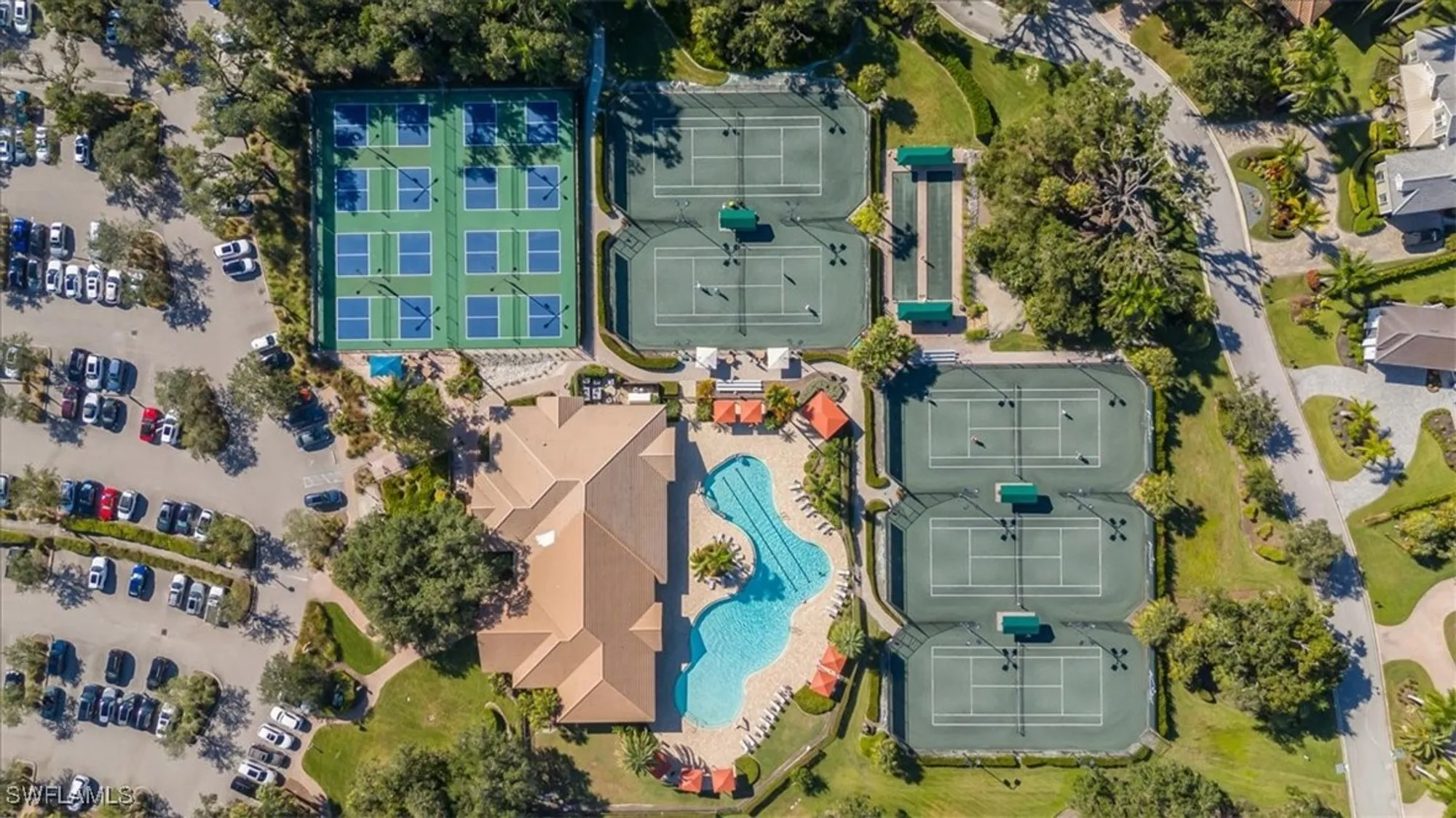 Property Slideshow image 33 of 38 | 2981 willow ridge ct, Fort Myers, FL, 33905