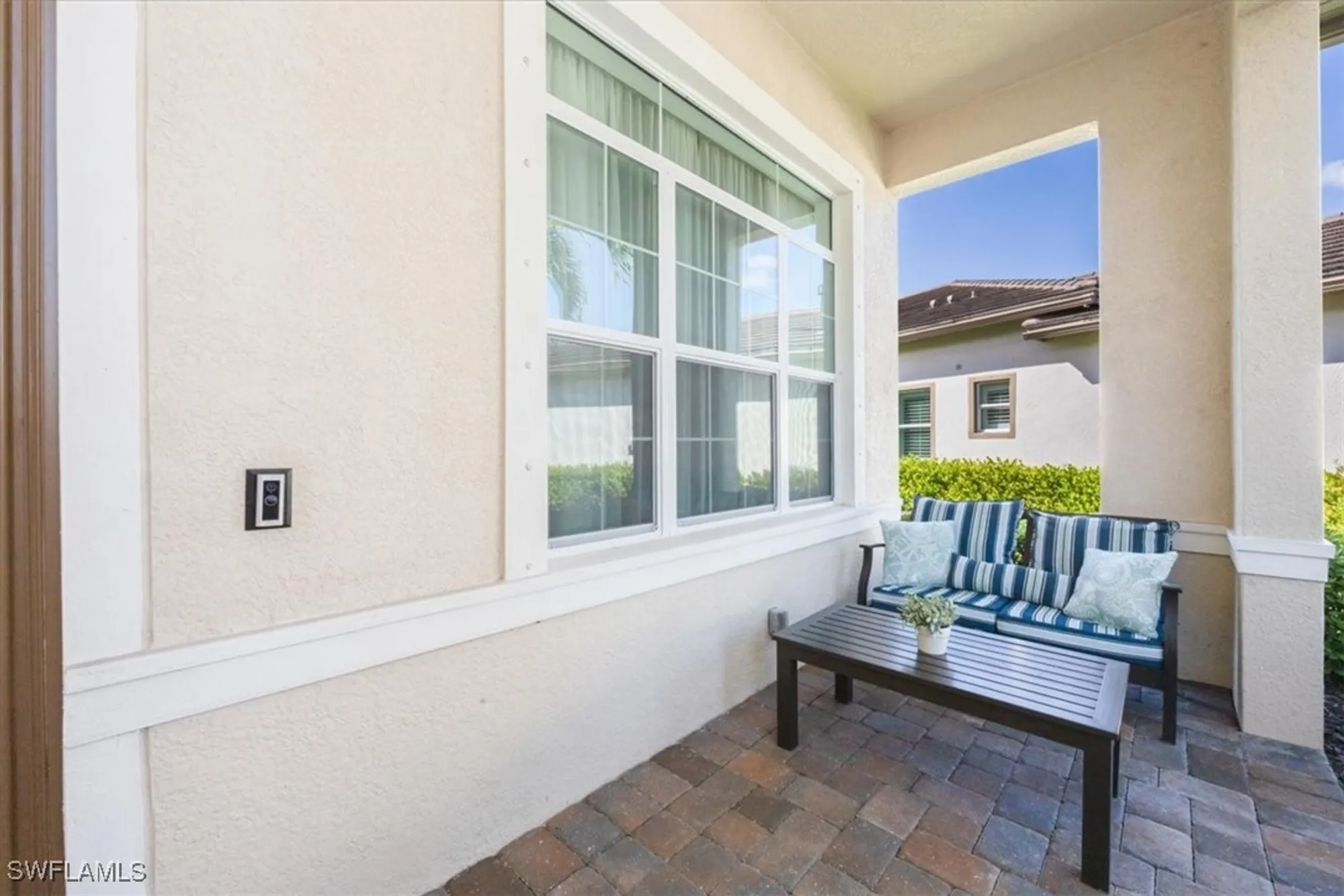 Property Slideshow image 4 of 38 | 2981 willow ridge ct, Fort Myers, FL, 33905