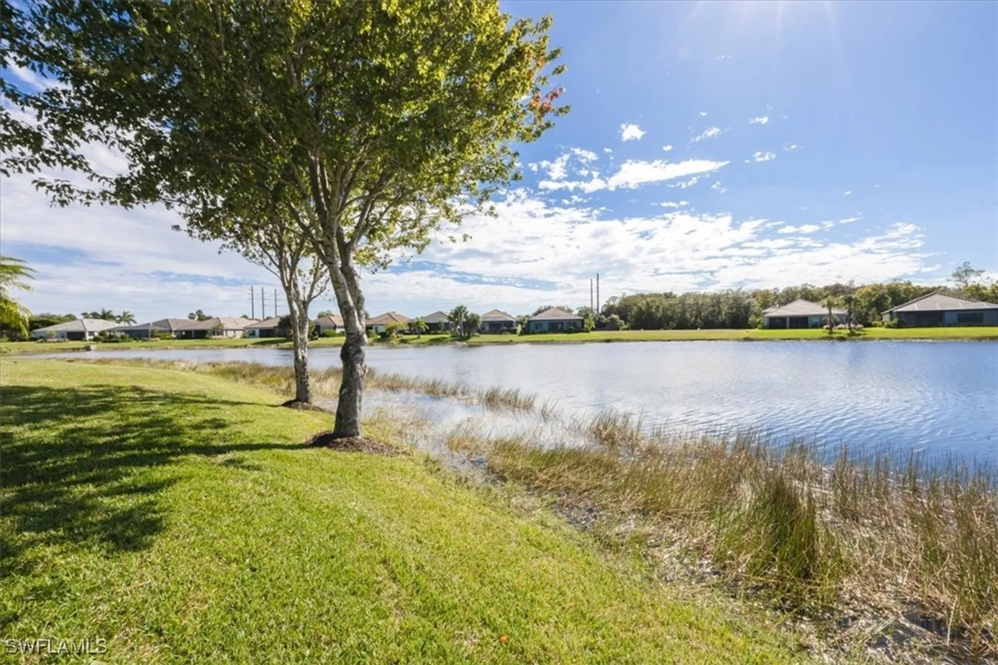 Property Slideshow image 9 of 38 | 2981 willow ridge ct, Fort Myers, FL, 33905