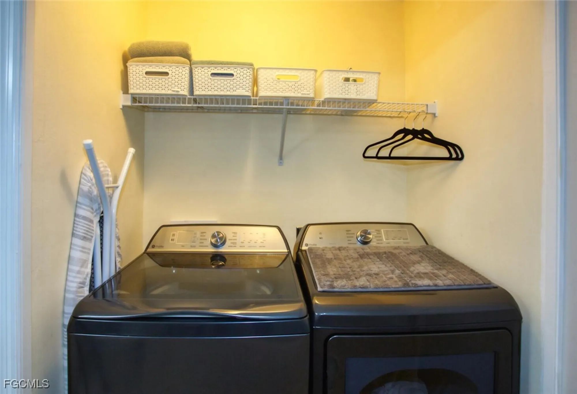 Property Slideshow image 12 of 36 | 10461 washingtonia palm way apt 3435, Fort Myers, FL, 33966