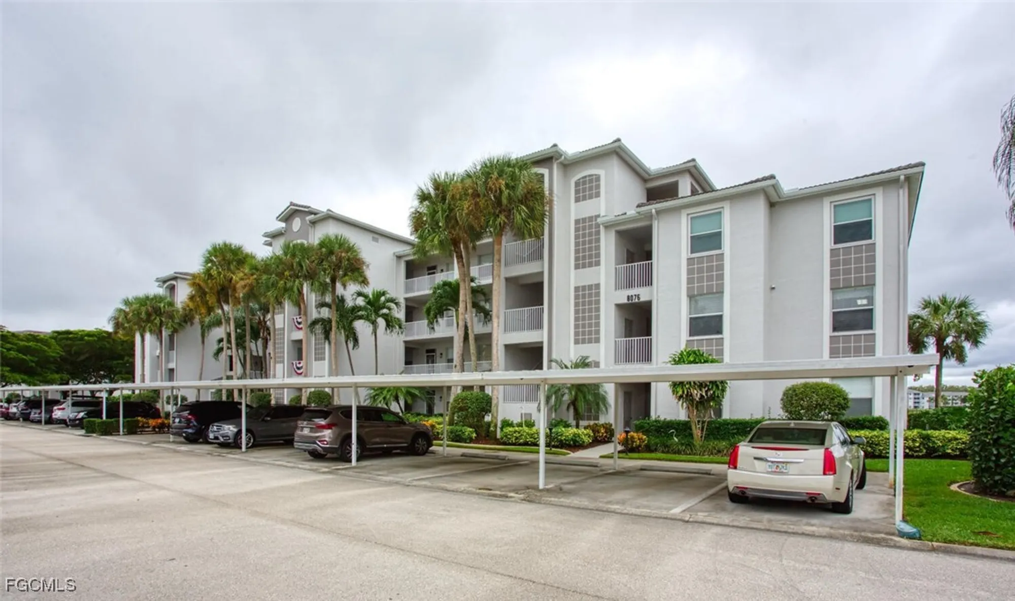 Property Slideshow image 12 of 18 | 8076 queen palm ln 416, Fort Myers, FL, 33966