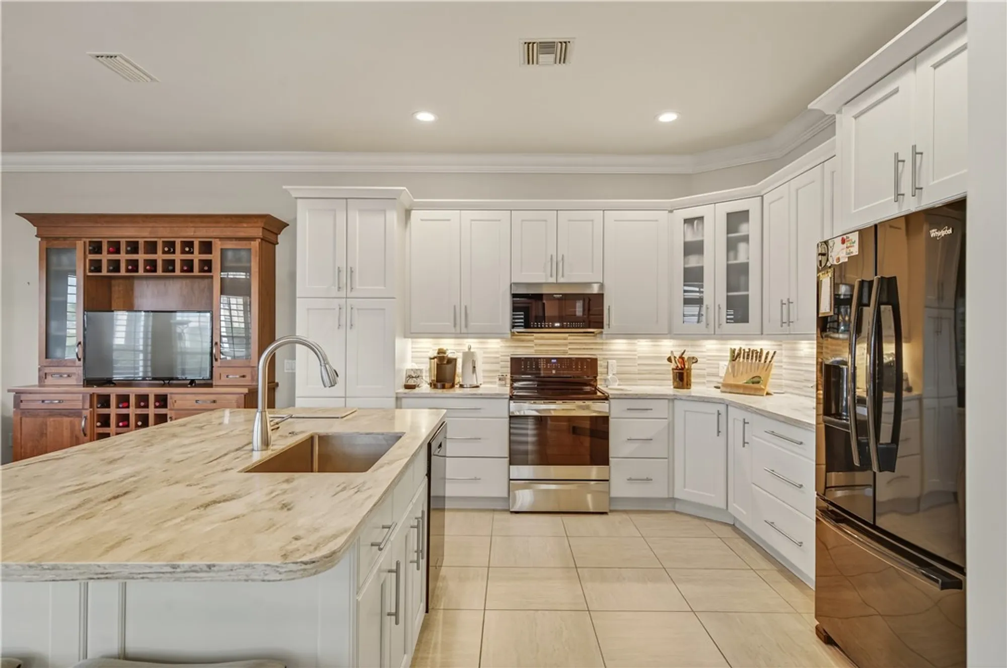 Property Slideshow image 10 of 36 | 4800 coventry dr, Vero Beach, FL, 32967