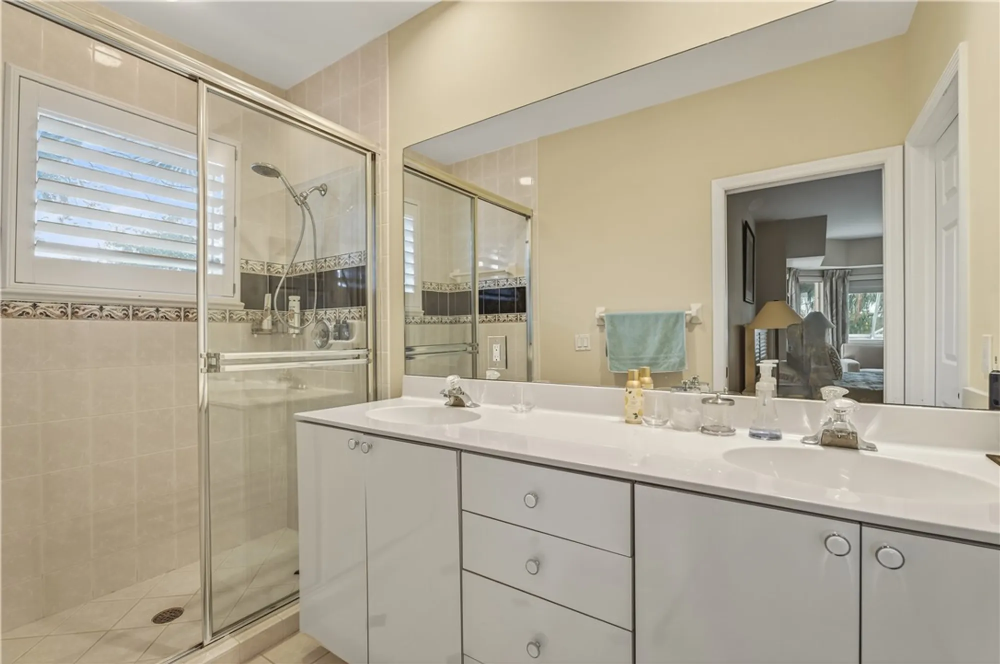 Property Slideshow image 33 of 36 | 4800 coventry dr, Vero Beach, FL, 32967