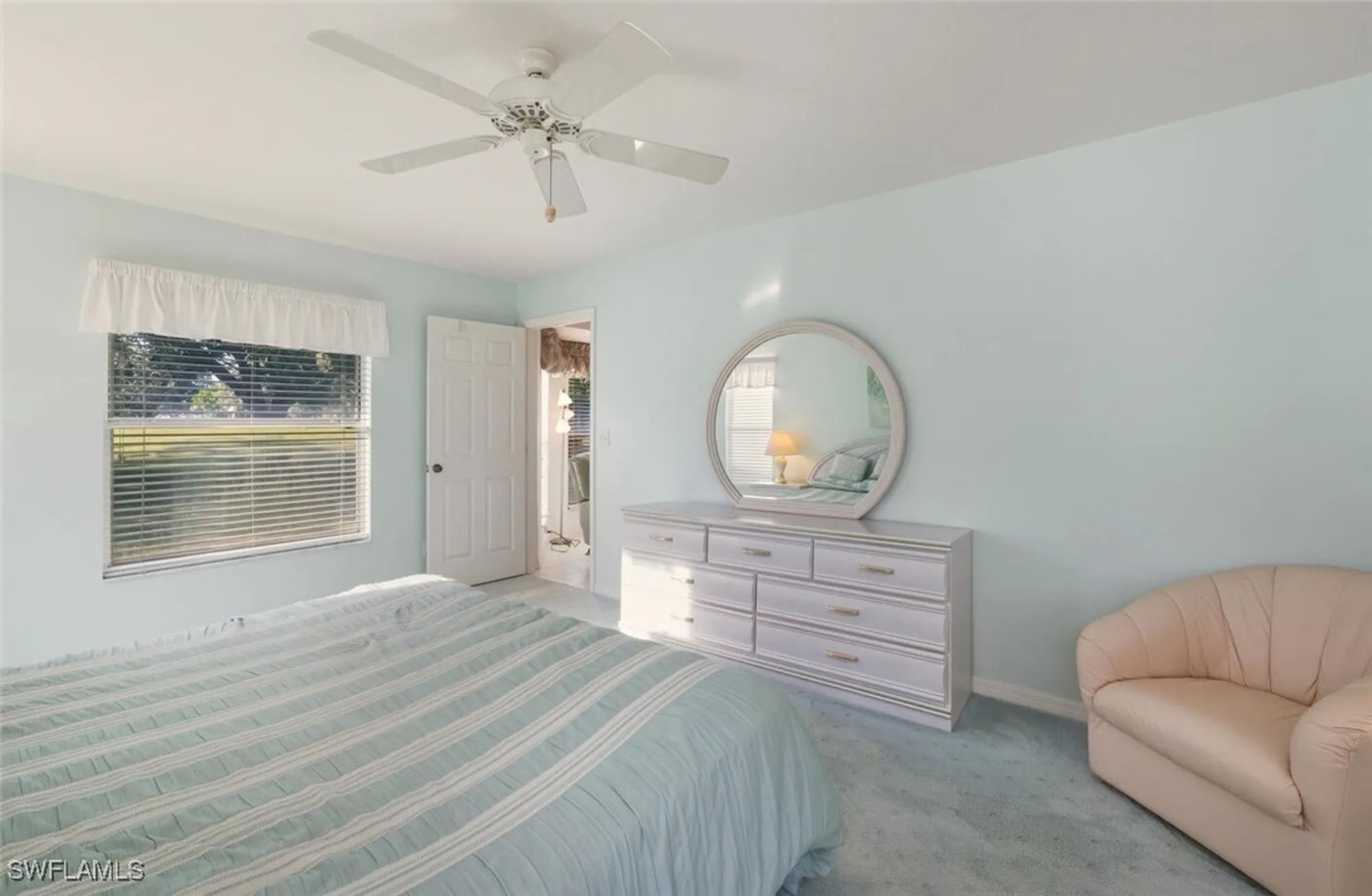 Property Slideshow image 17 of 36 | 121 estelle dr, Naples, FL, 34112