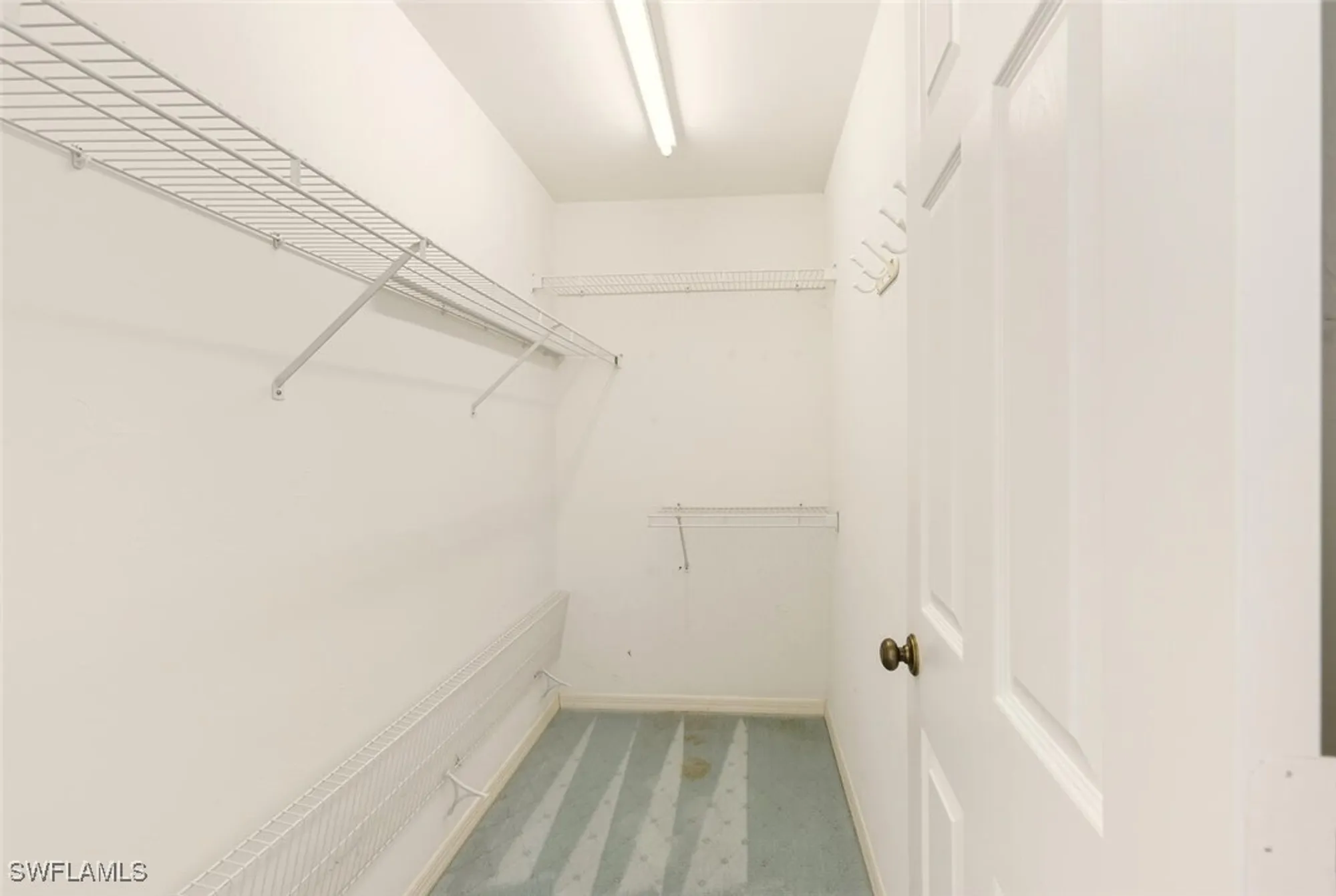 Property Slideshow image 18 of 36 | 121 estelle dr, Naples, FL, 34112