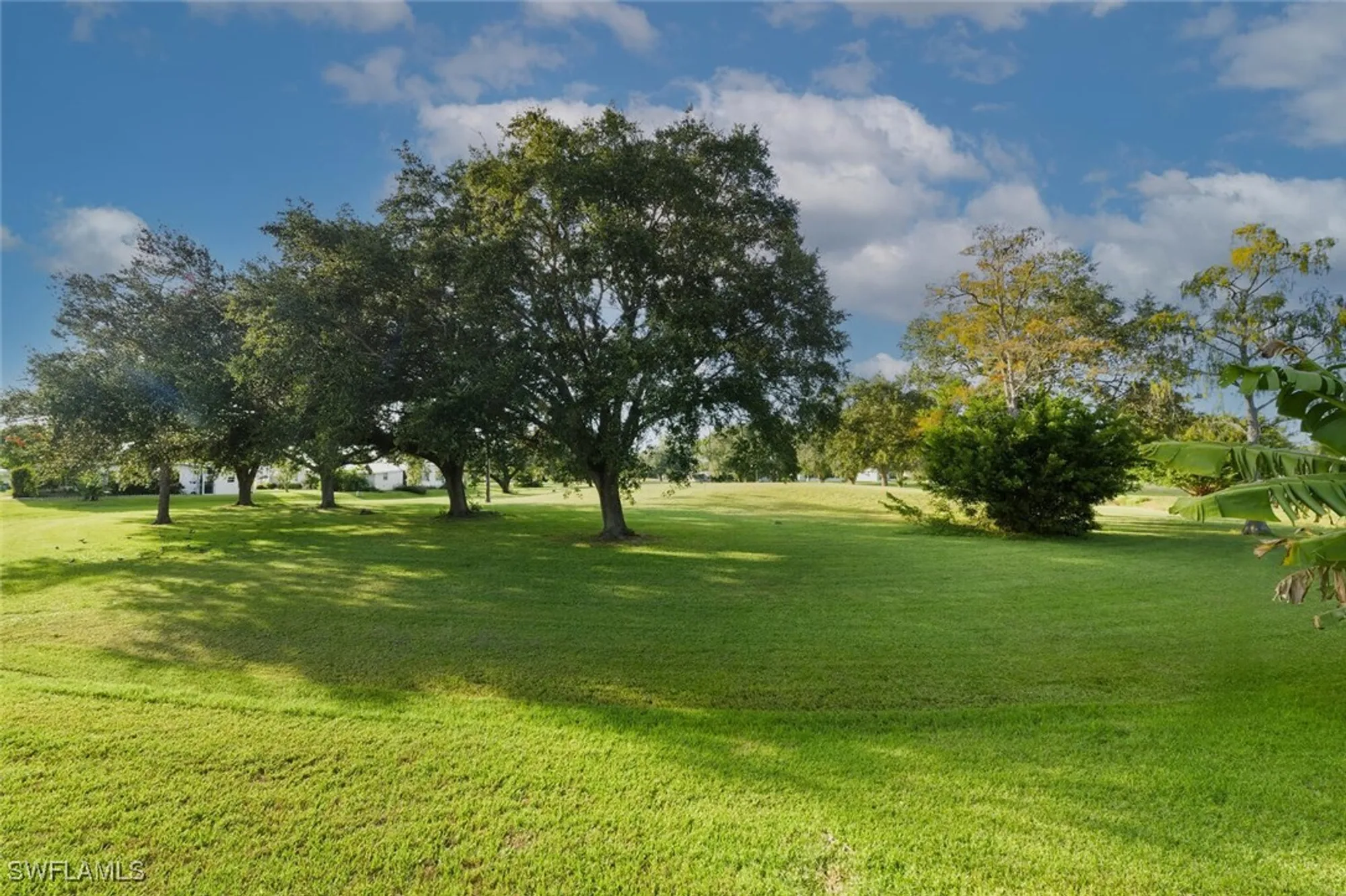 Property Slideshow image 28 of 36 | 121 estelle dr, Naples, FL, 34112