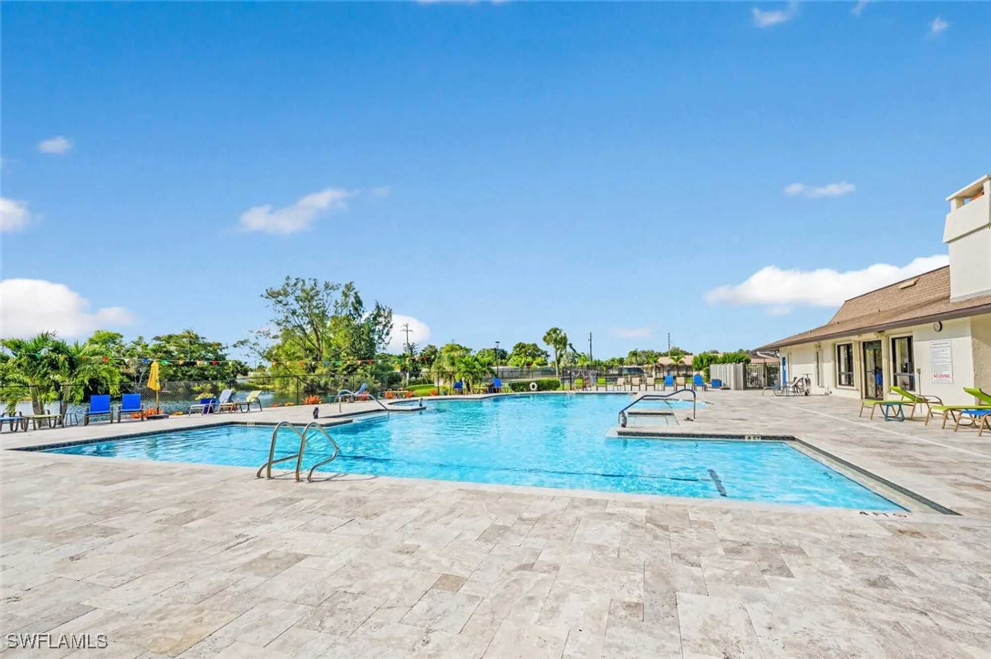 Property Slideshow image 32 of 36 | 121 estelle dr, Naples, FL, 34112