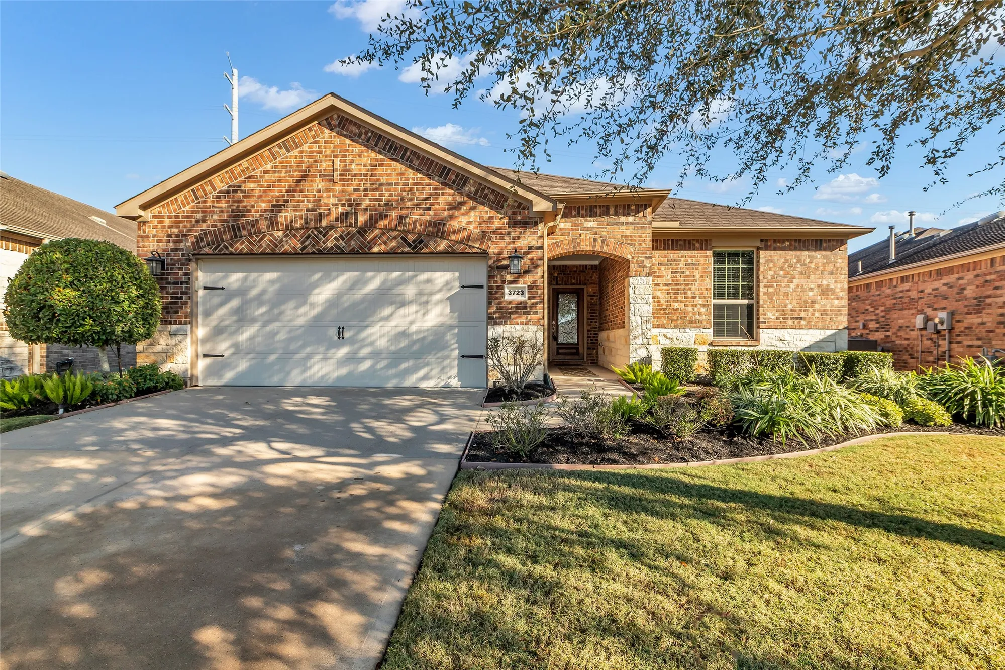 Property Slideshow image 1 of 40 | 3723 paper birch dr, Richmond, TX, 77469