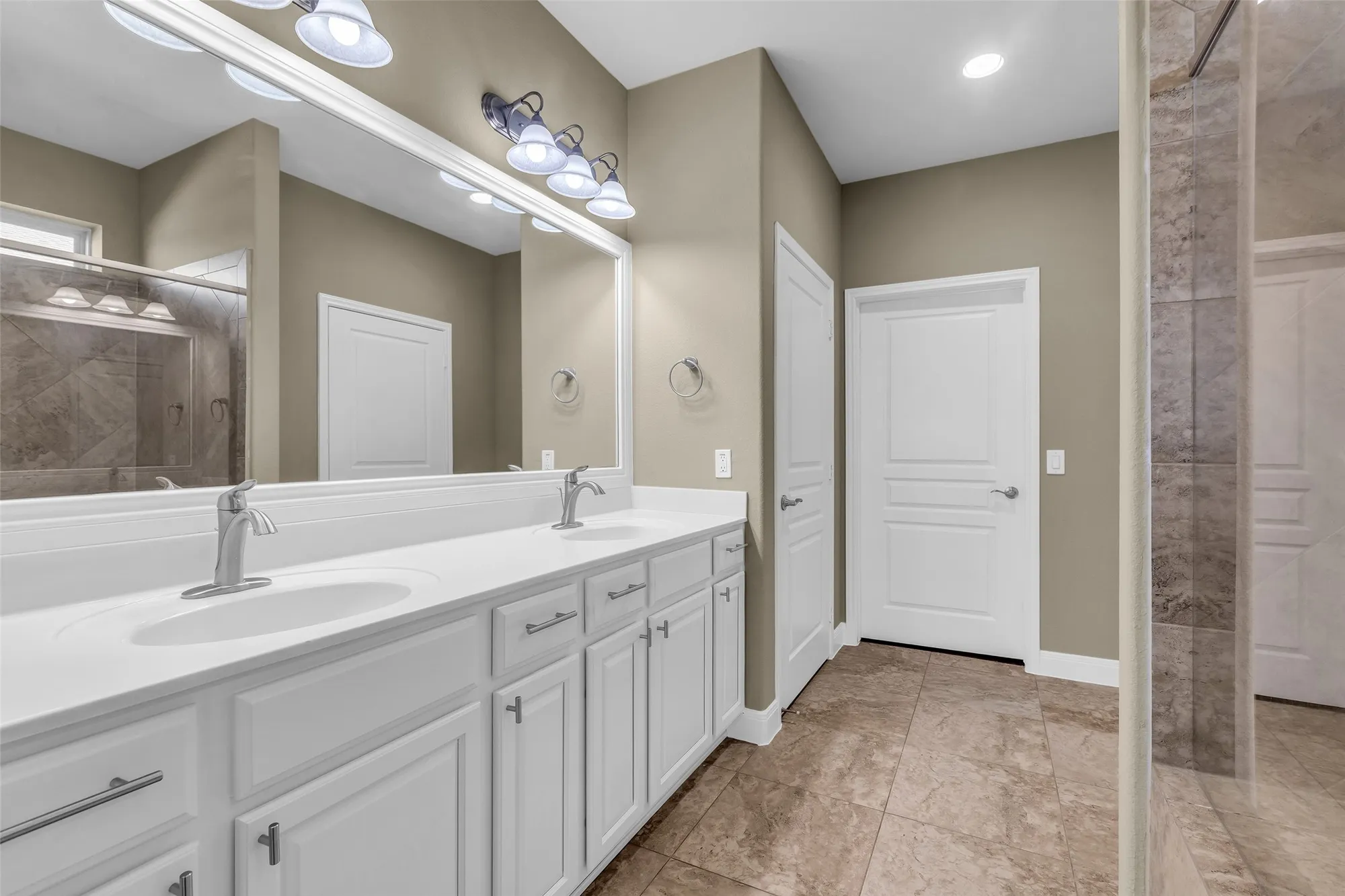 Property Slideshow image 38 of 40 | 3723 paper birch dr, Richmond, TX, 77469