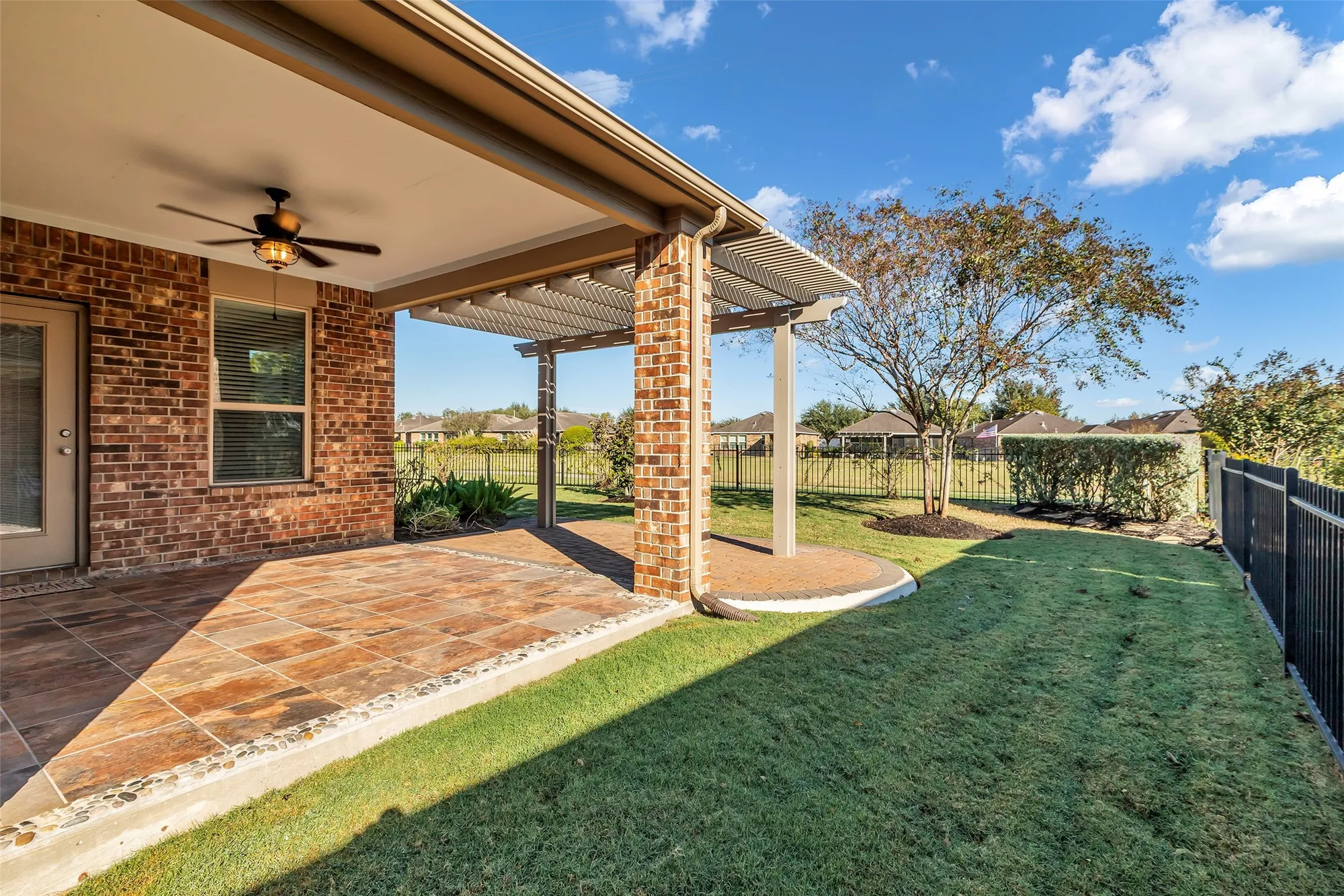 Property Slideshow image 5 of 40 | 3723 paper birch dr, Richmond, TX, 77469