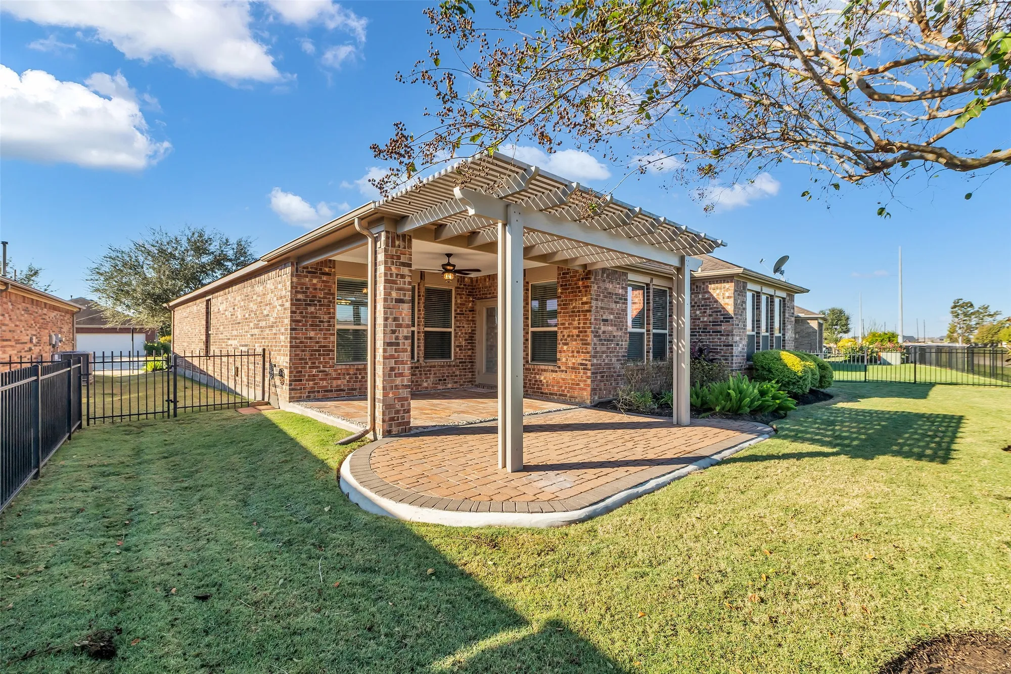 Property Slideshow image 6 of 40 | 3723 paper birch dr, Richmond, TX, 77469