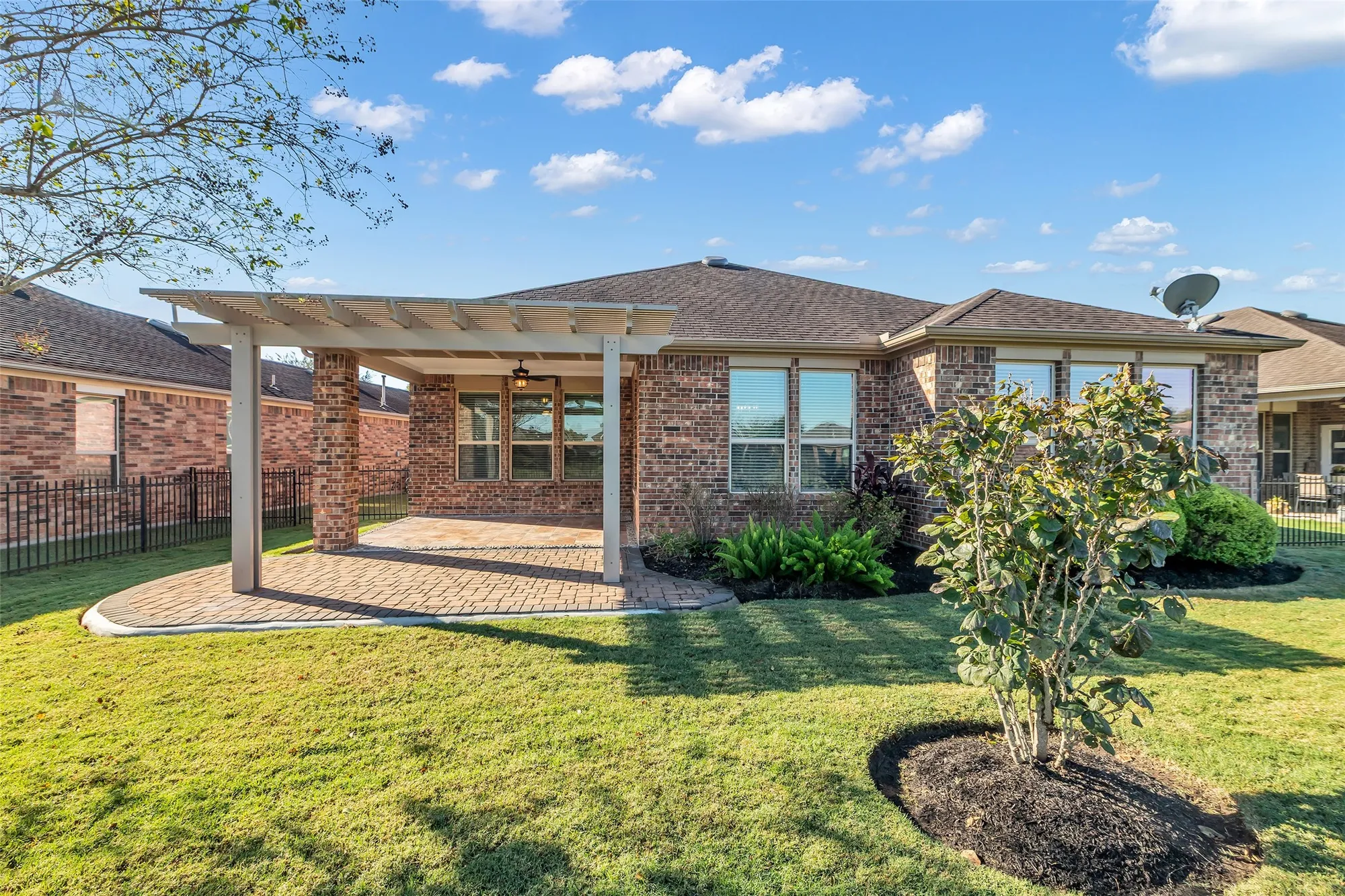 Property Slideshow image 7 of 40 | 3723 paper birch dr, Richmond, TX, 77469