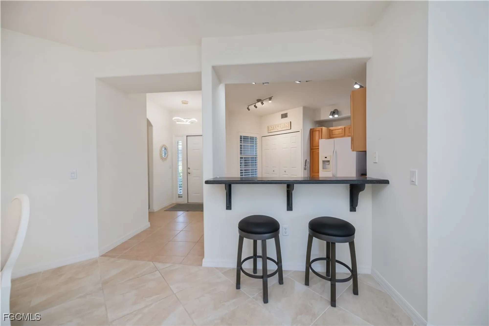 Property Slideshow image 11 of 46 | 10109 colonial country club blvd 2404, Fort Myers, FL, 33913